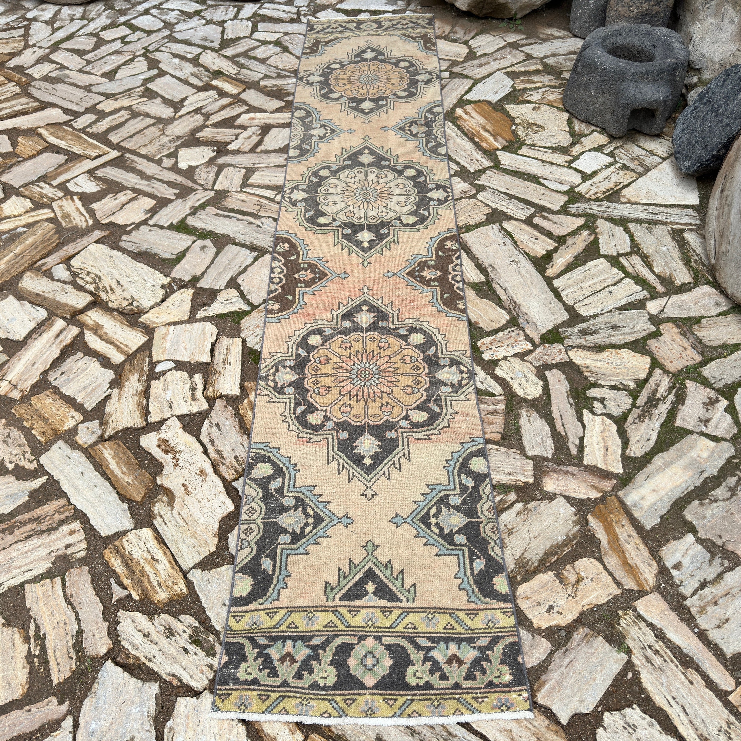 Albi 2'2'' x 11'