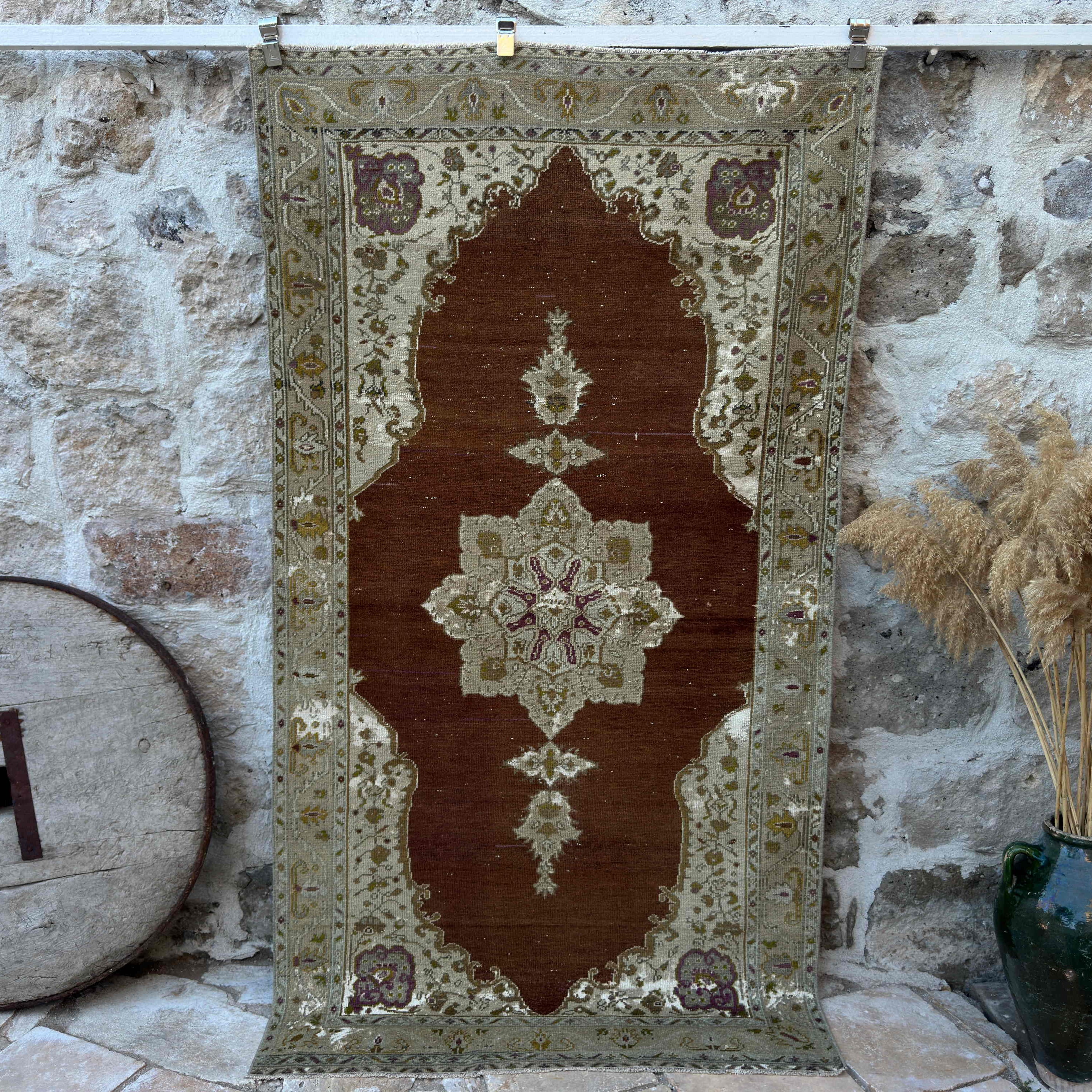 Aldous 4'1'' x 7'4''