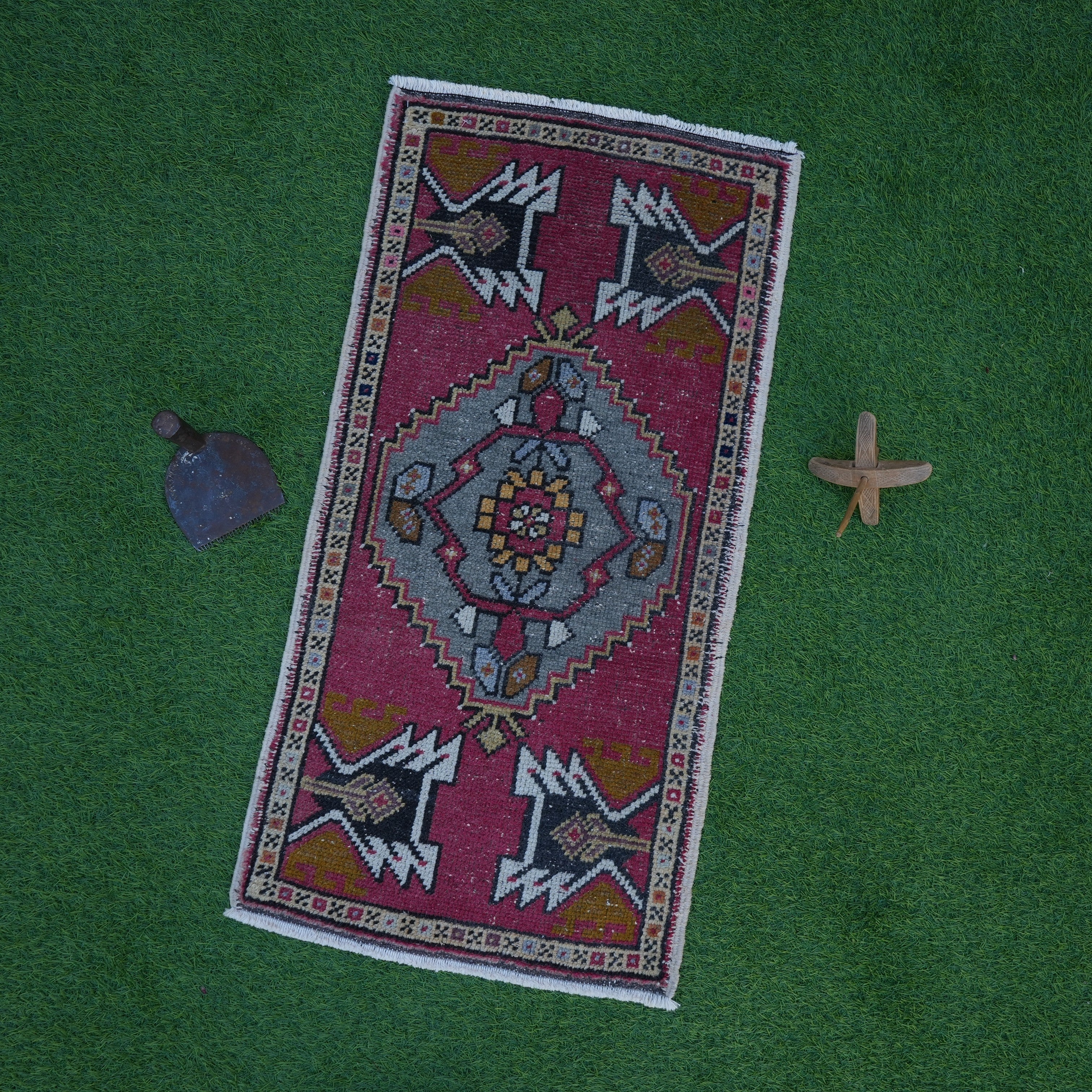 Aqsa - Vintage Turkish Rug