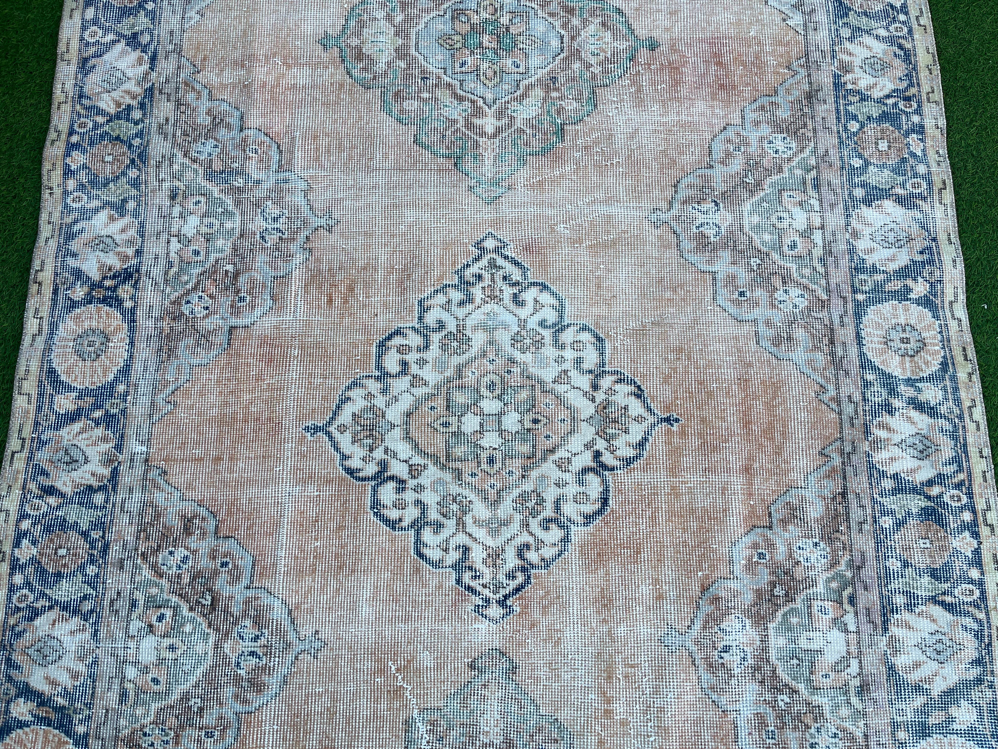 Arjun 4'10'' x 6'6''