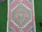 Ashby 1'10'' x 3'5''