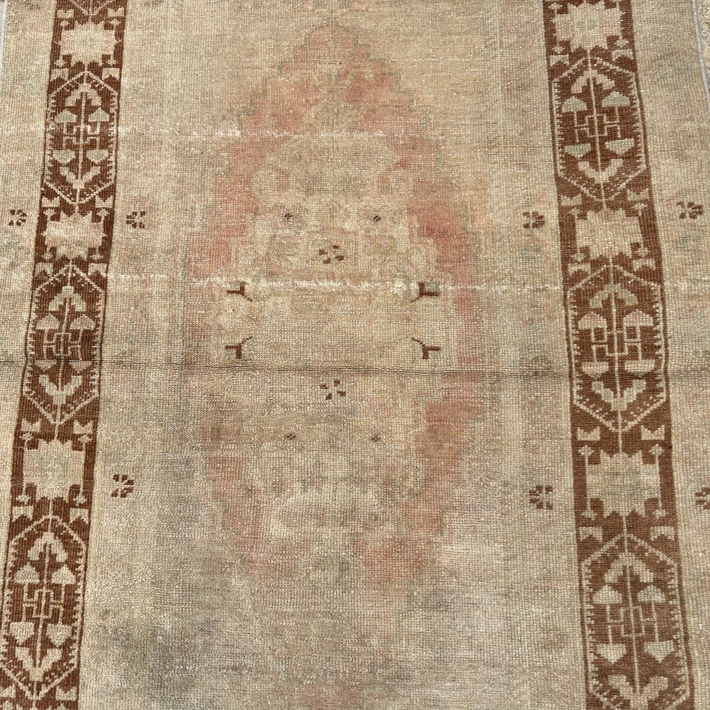 Bancroft 4' x 6'8''
