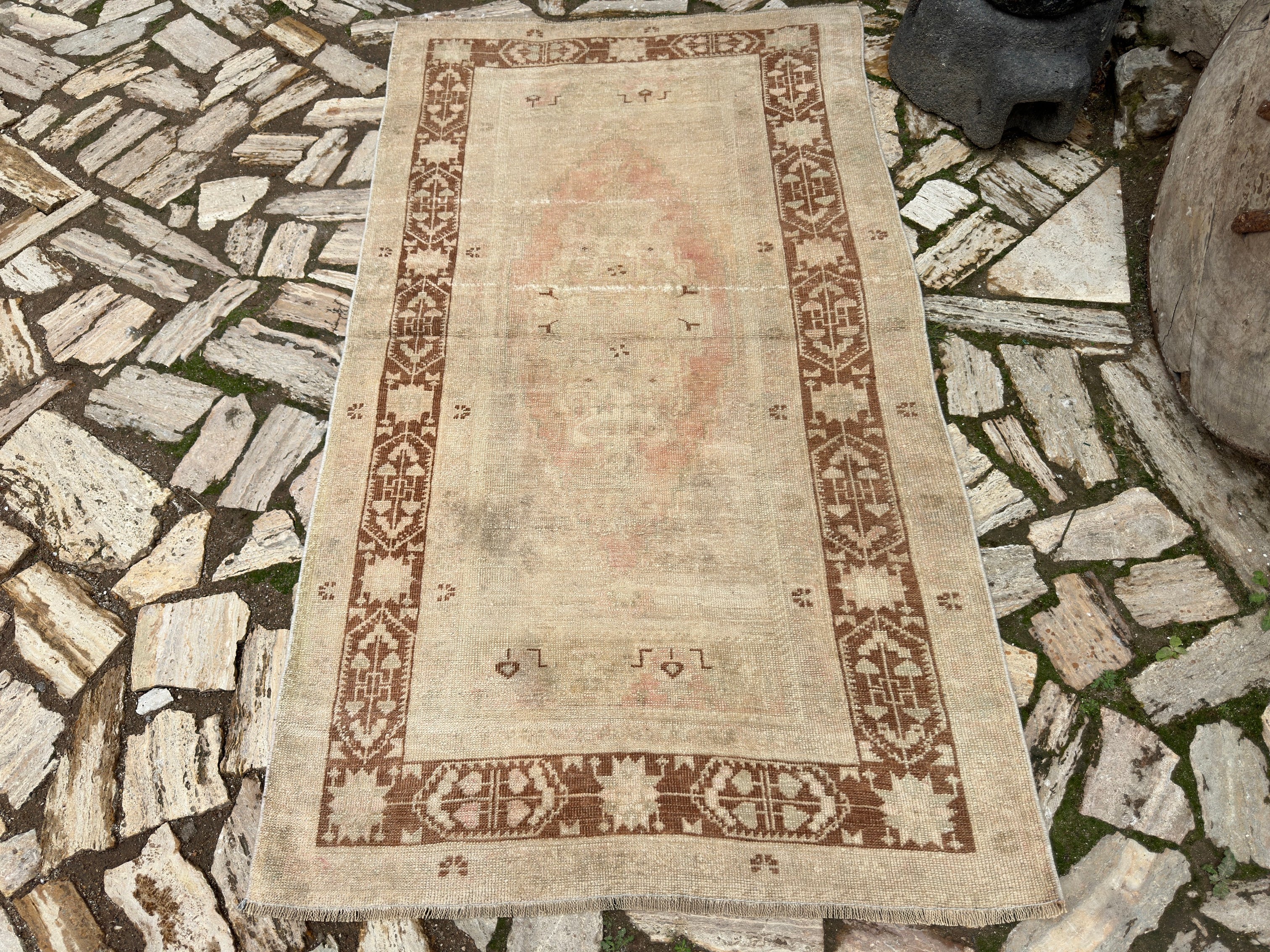 Bancroft 4' x 6'8''