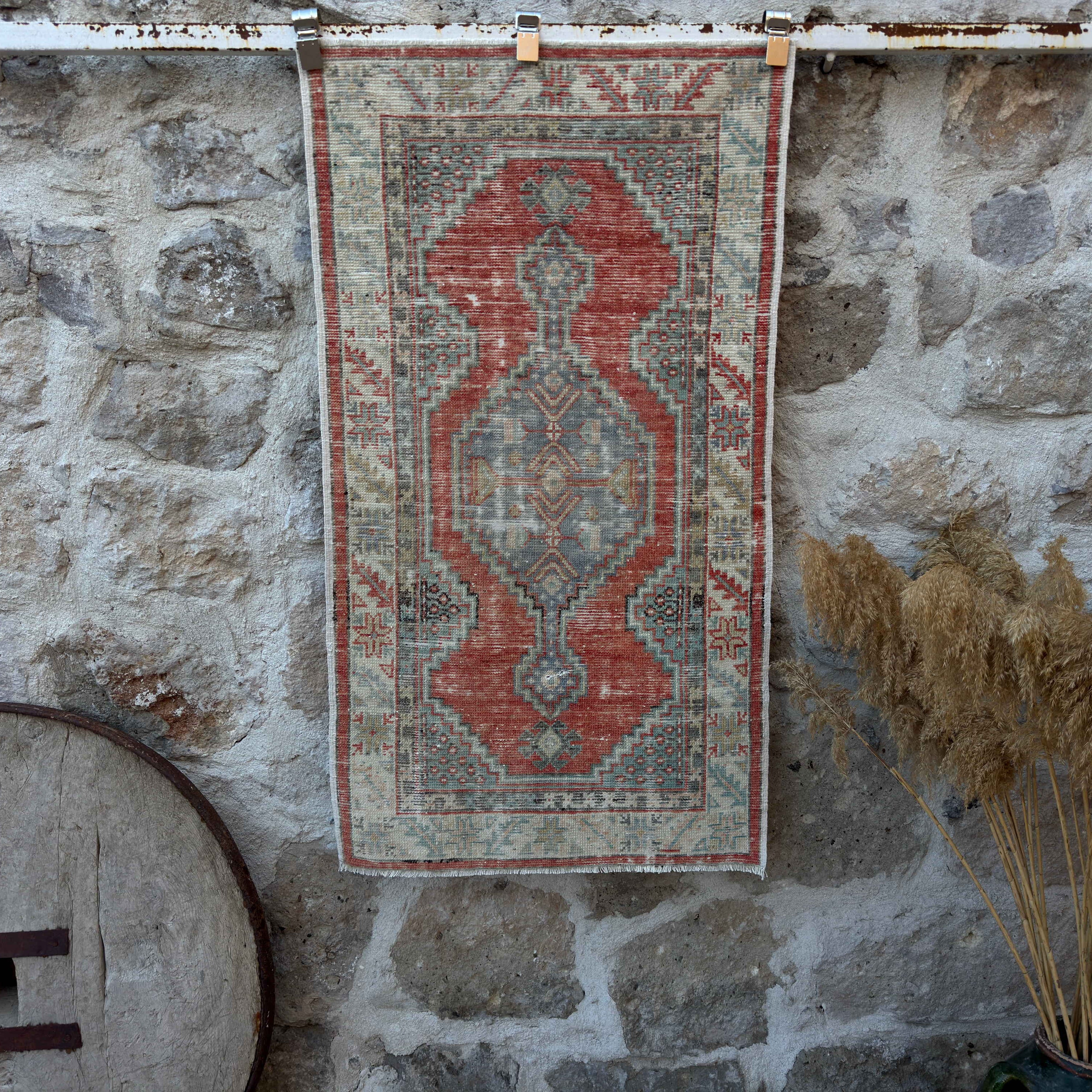 Barden 2'5" x 4'4"