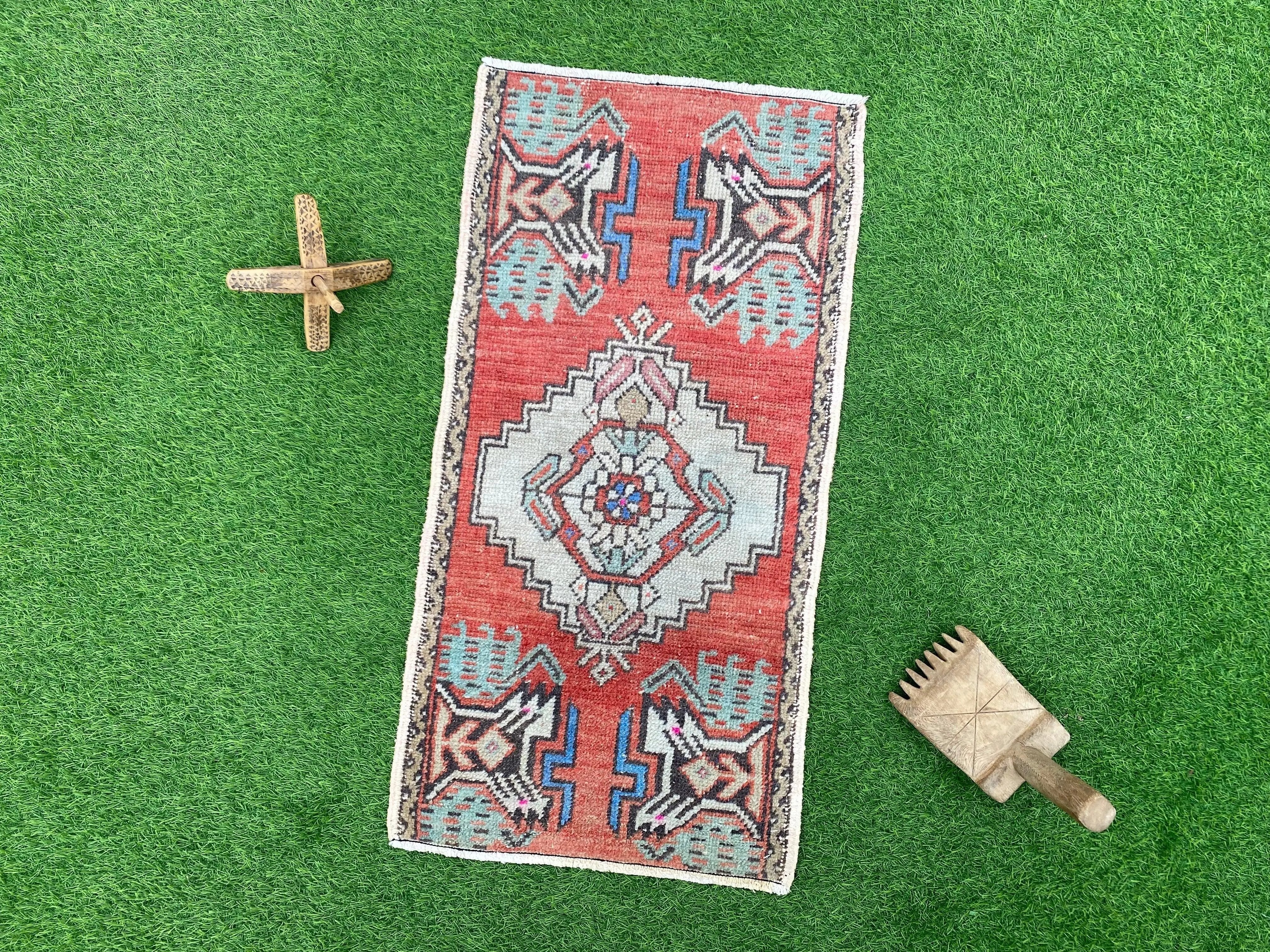 Beatrice 1'5'' x 2'10''