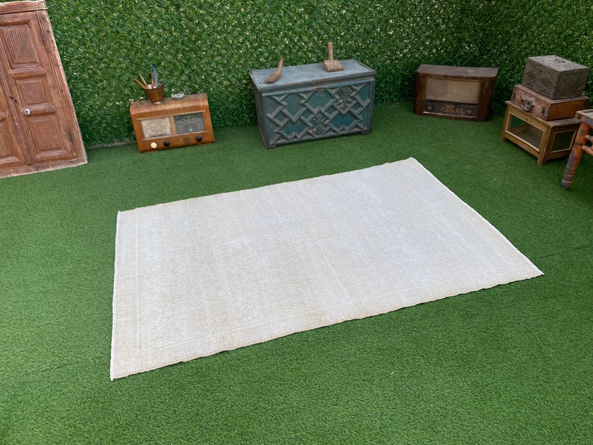 Benedict 3'9'' x 5'10''