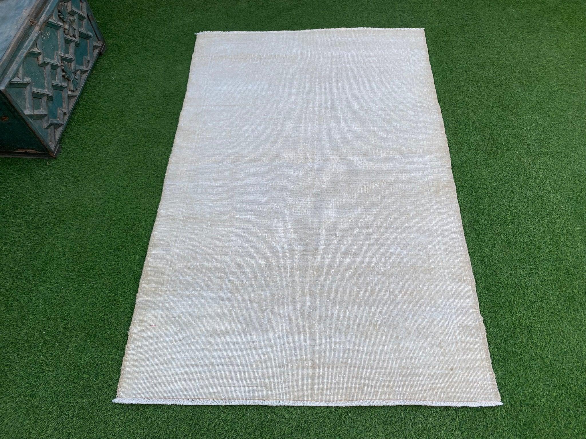 Benedict 3'9'' x 5'10''