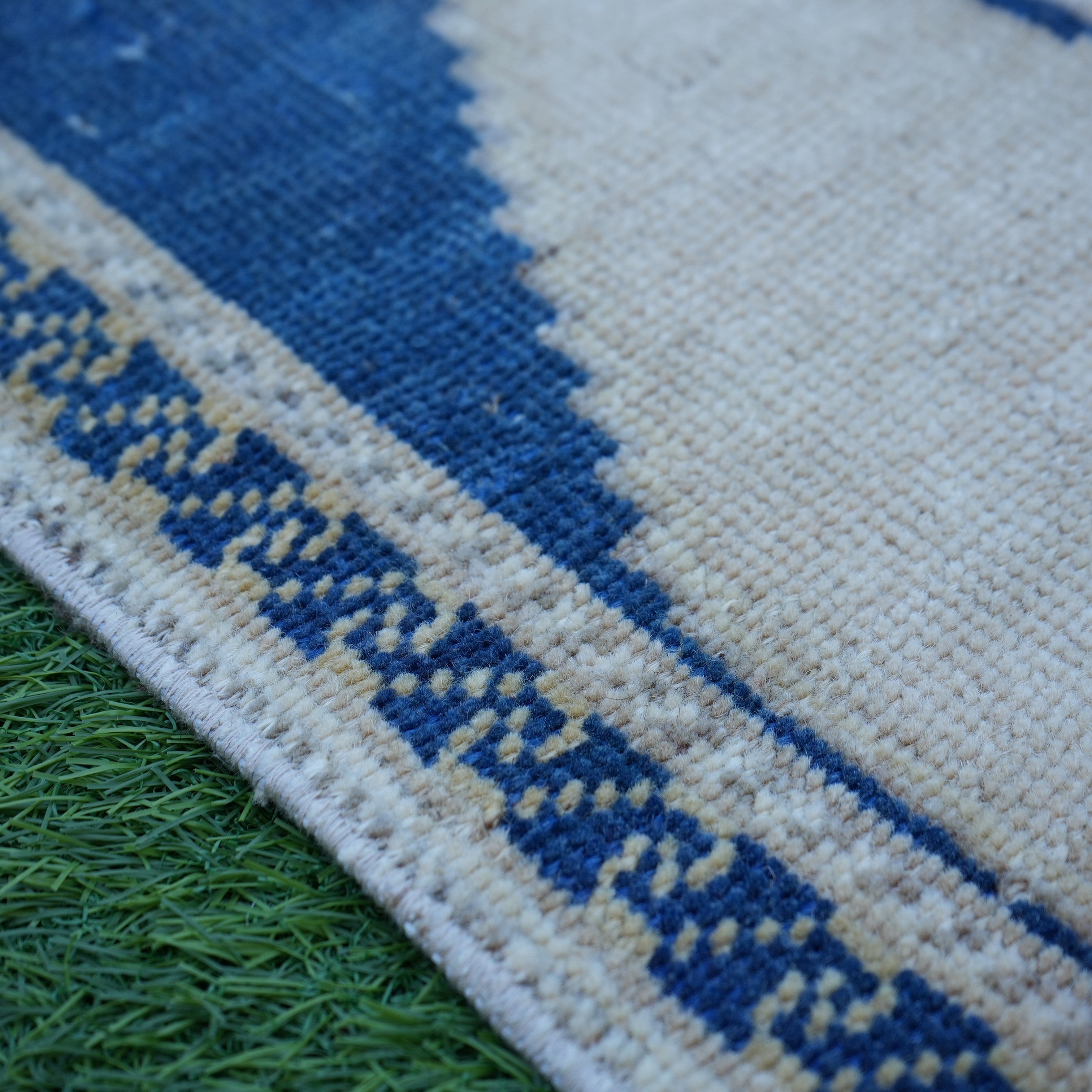Bobbe - Small Turkish Rug