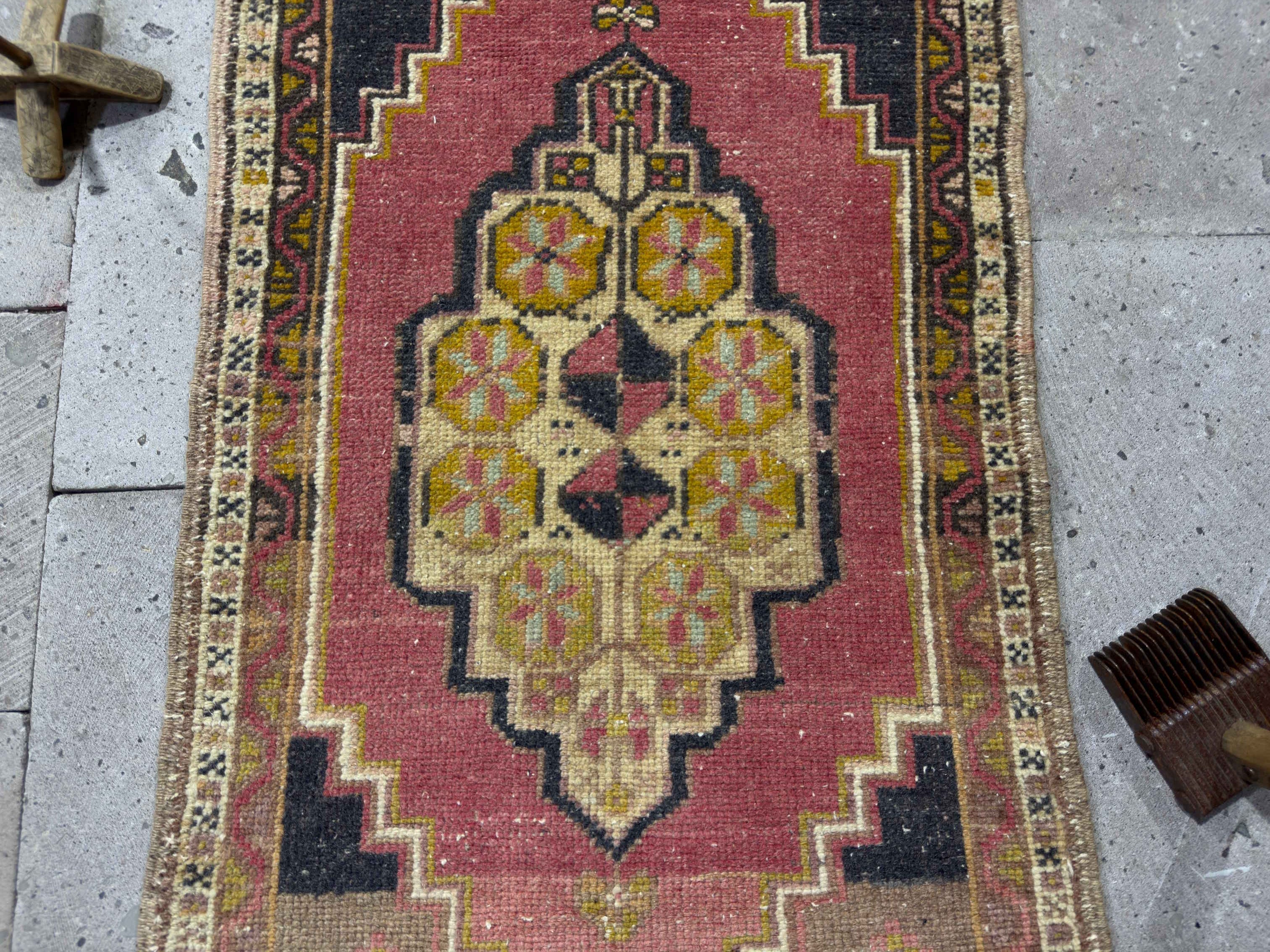 Bren 1’9” x 3’3”