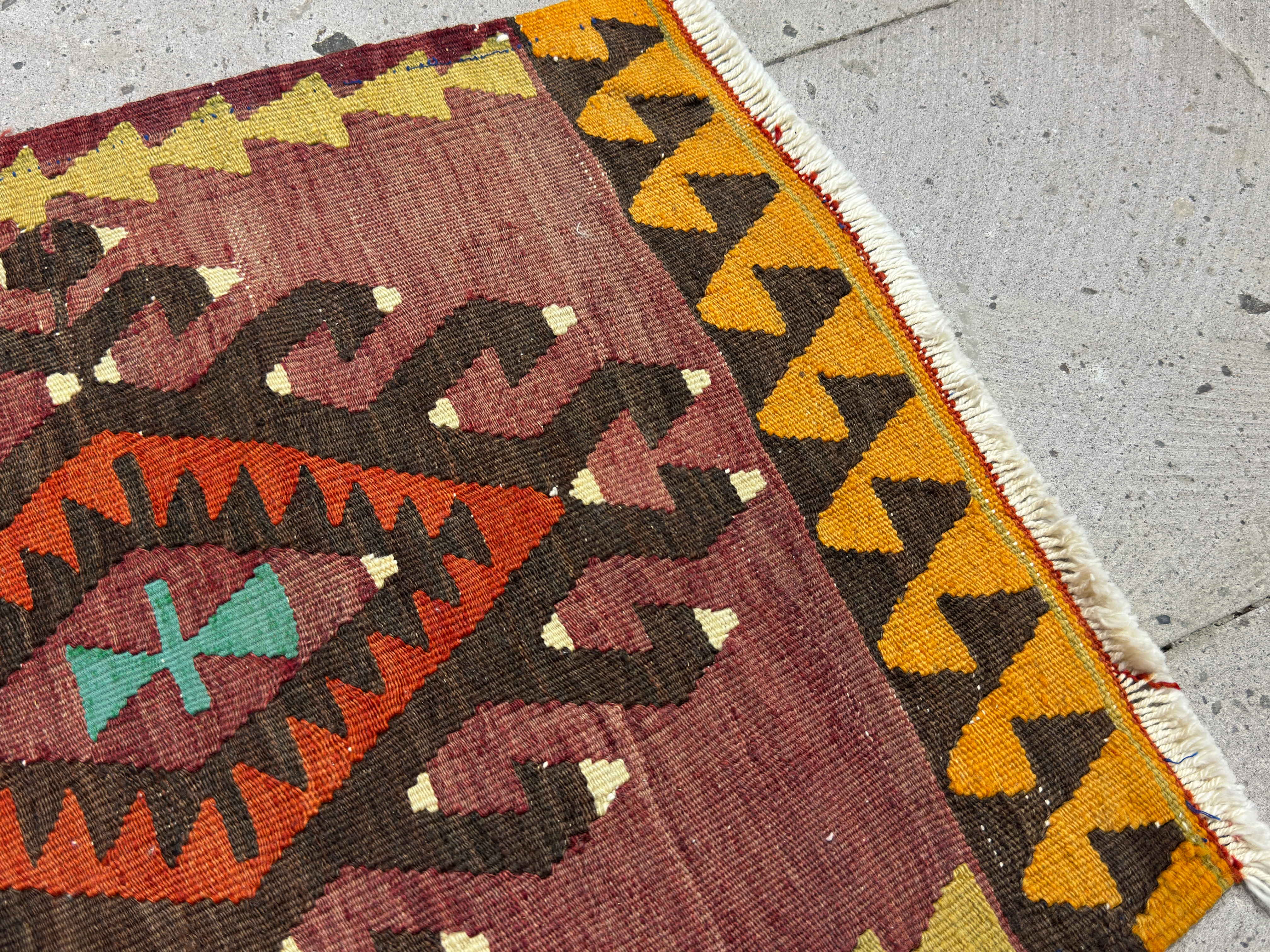 Charlot 1’8” x 3’7”