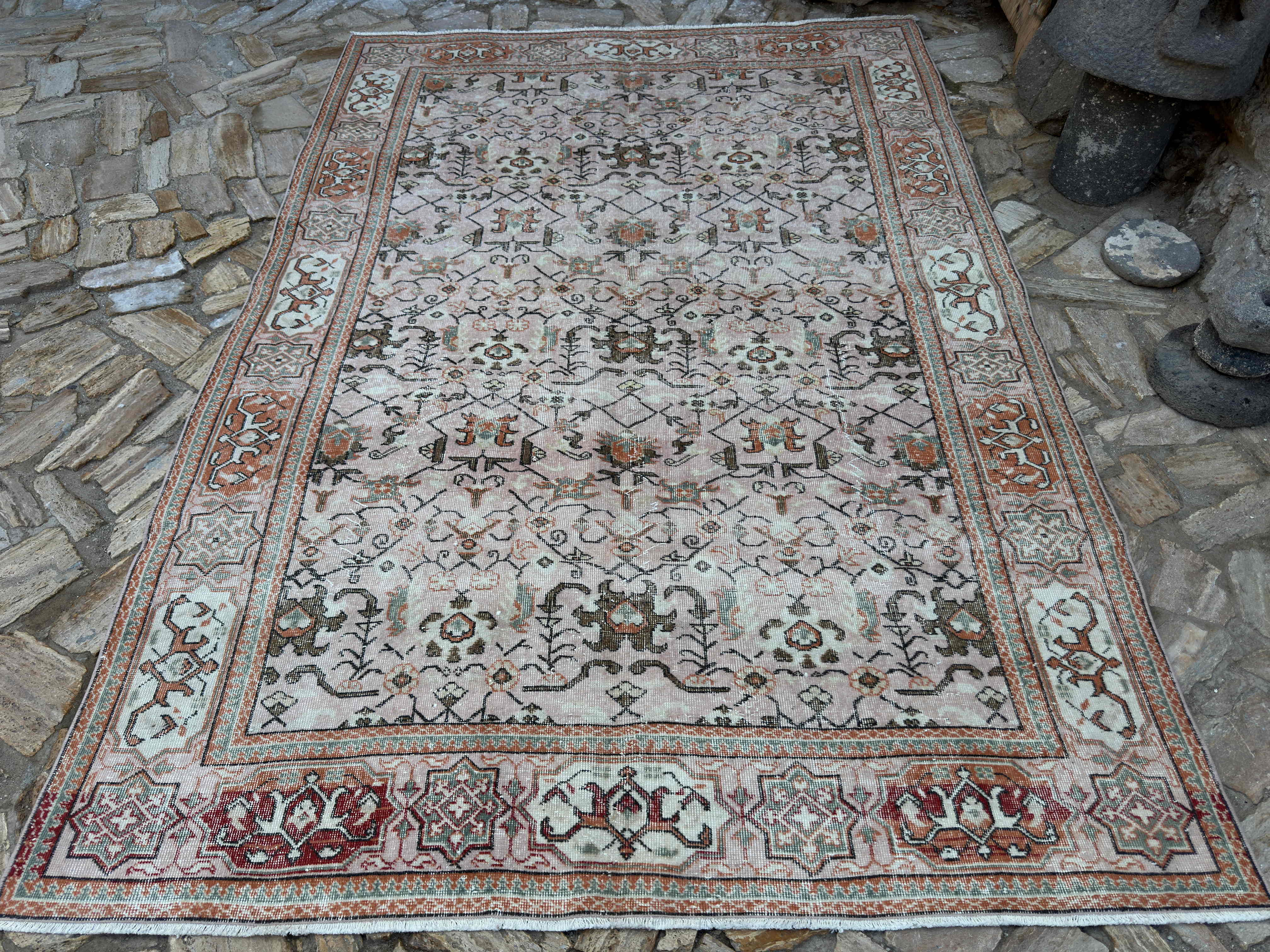 Chris 6'9'' x 9'10''