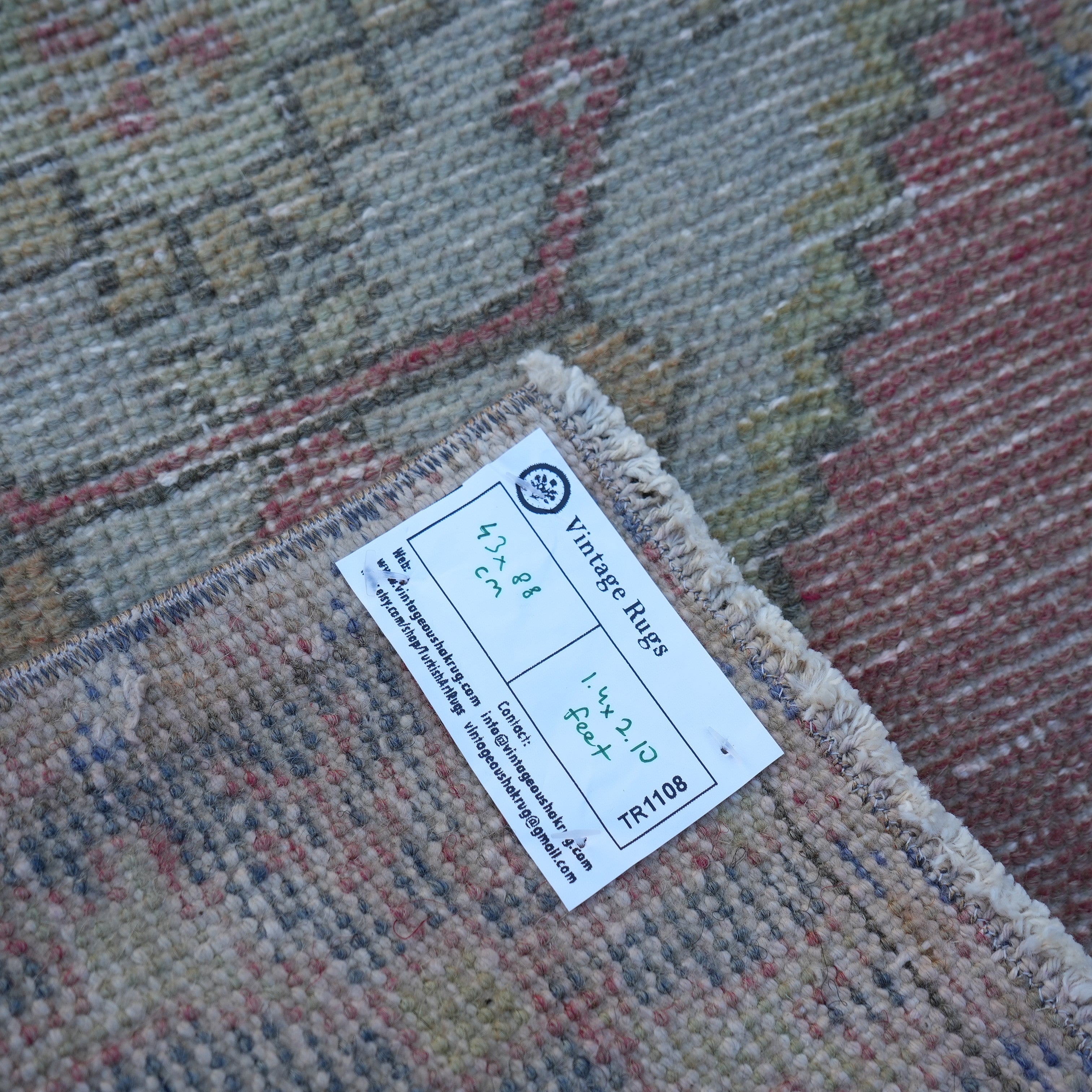 Clem - Mini Turkish Rug