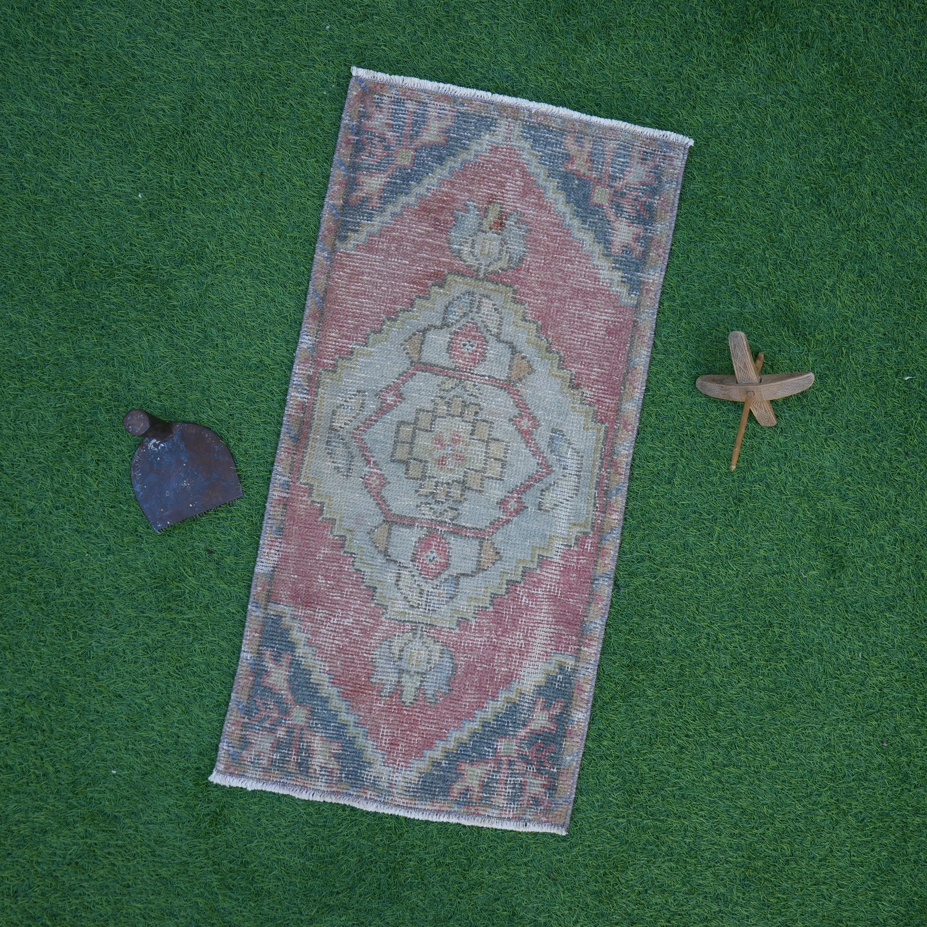 Clem - Mini Turkish Rug
