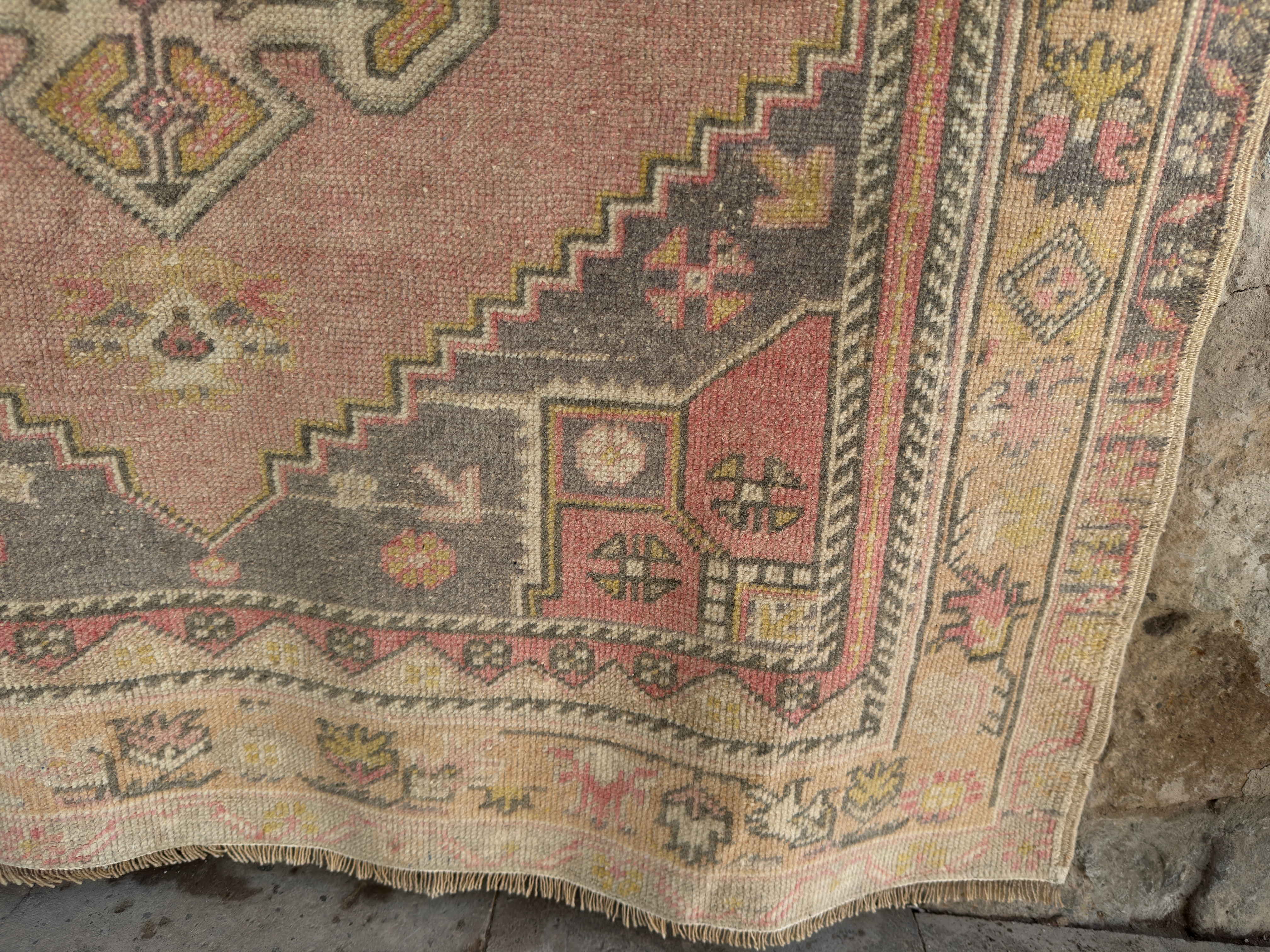 Daune 3’10” x 6’5”