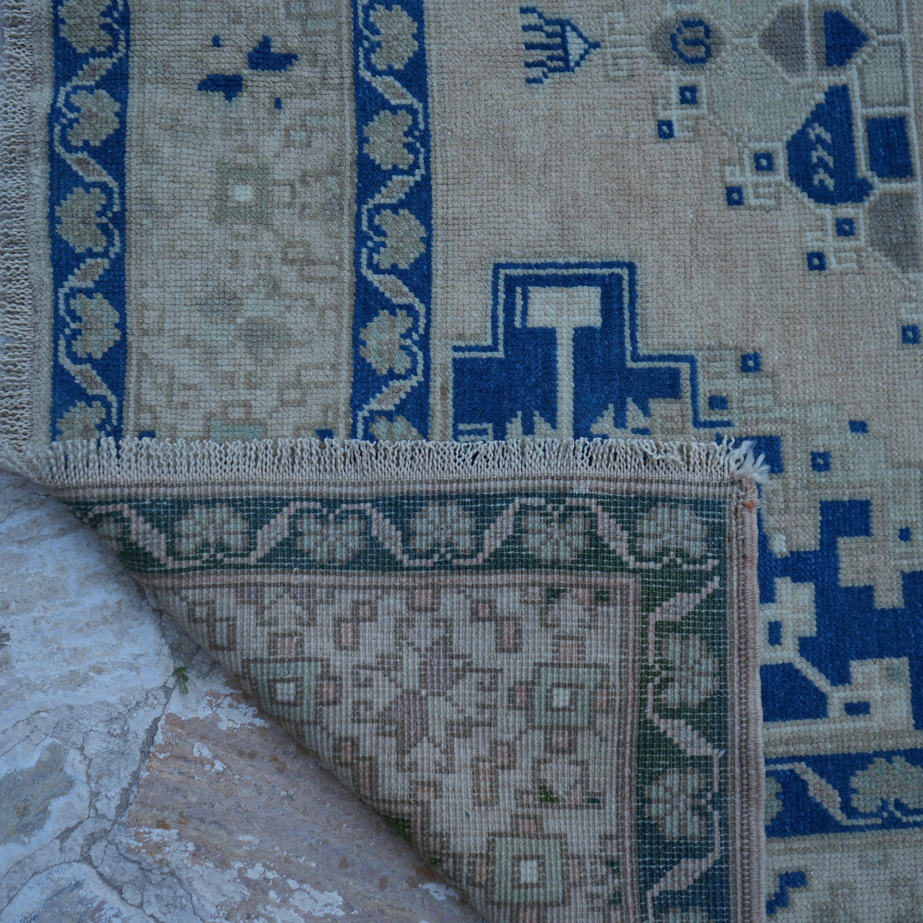 Elane - Vintage Wool Rug