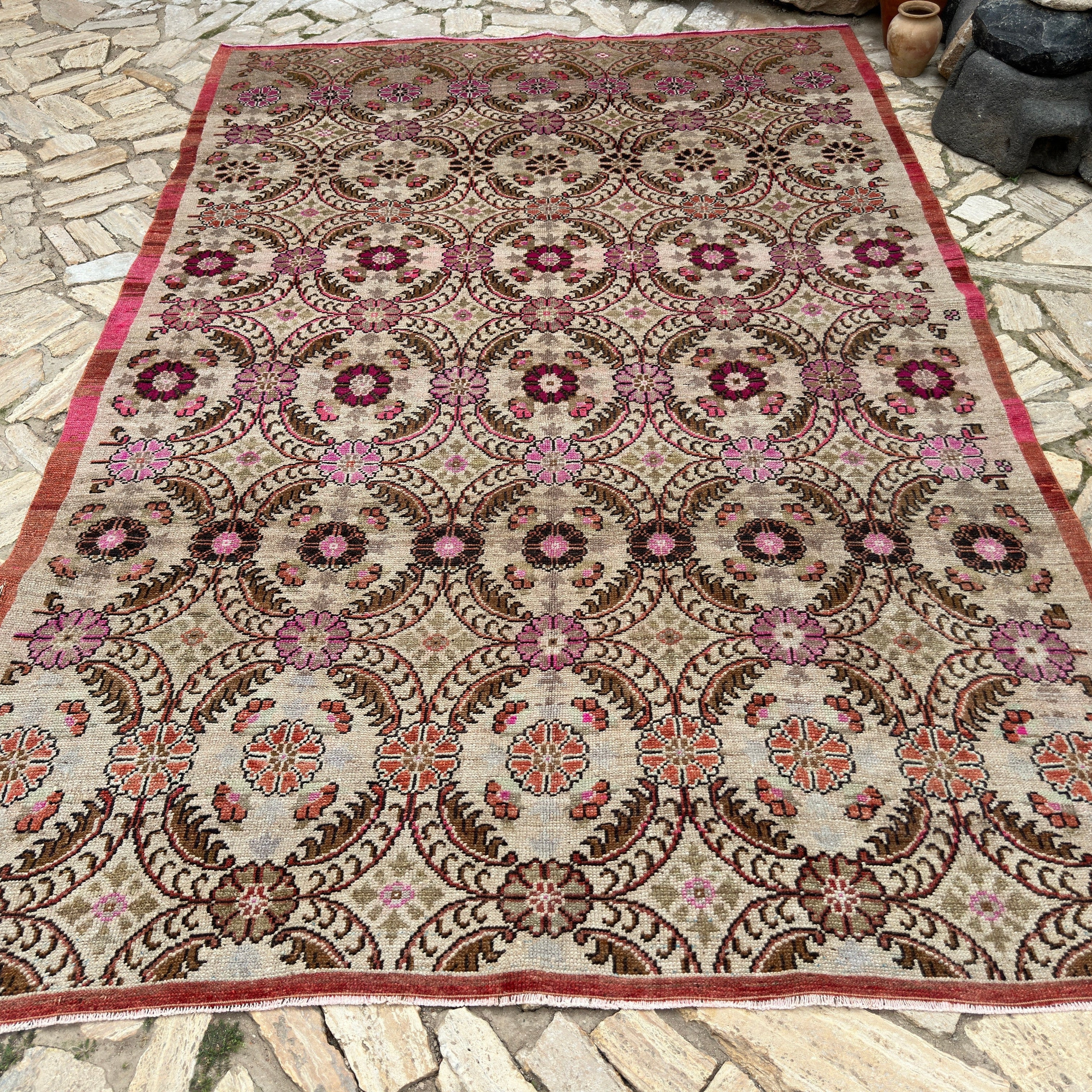 Elliott 7' x 10'9''