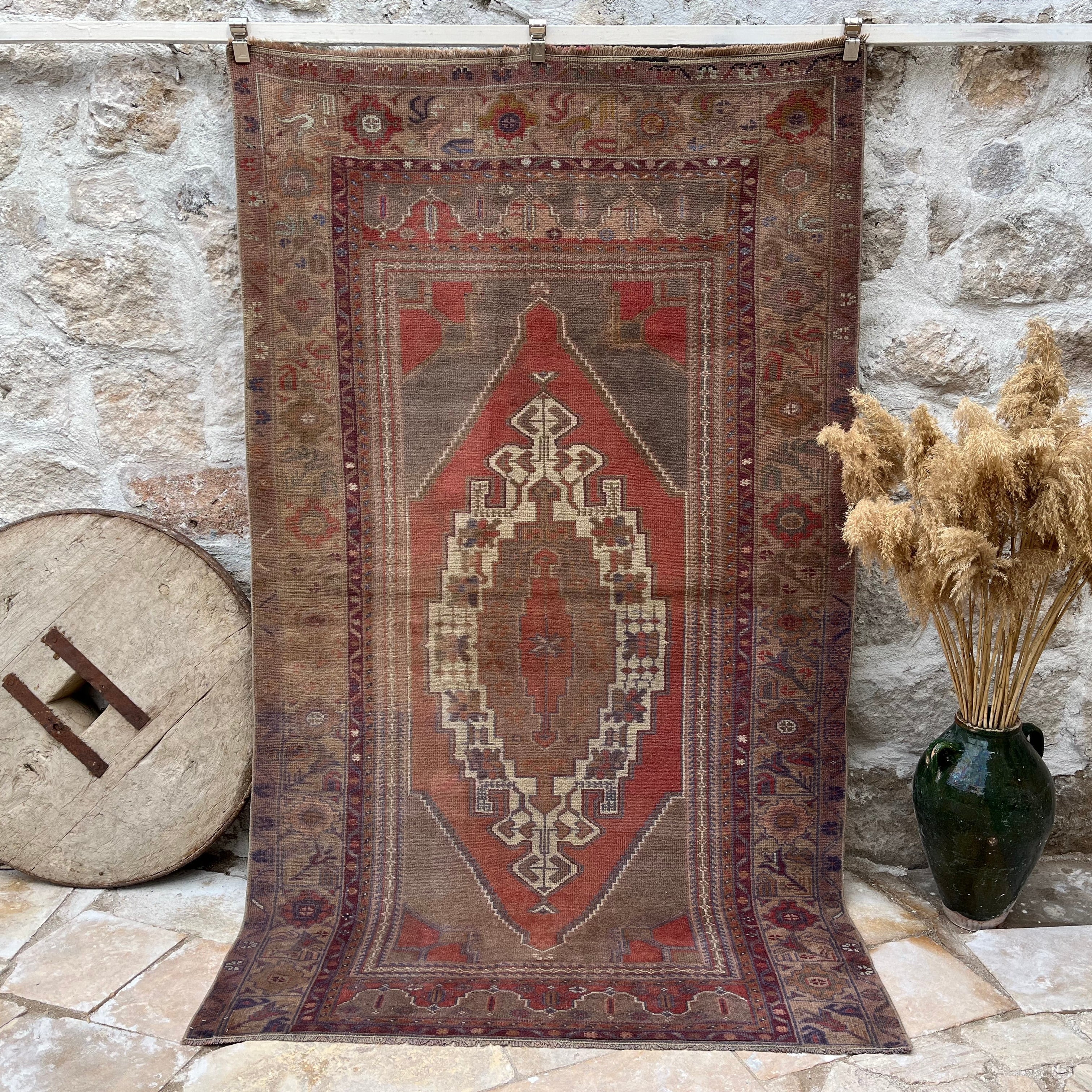Eunice 4'10'' x 8'2''
