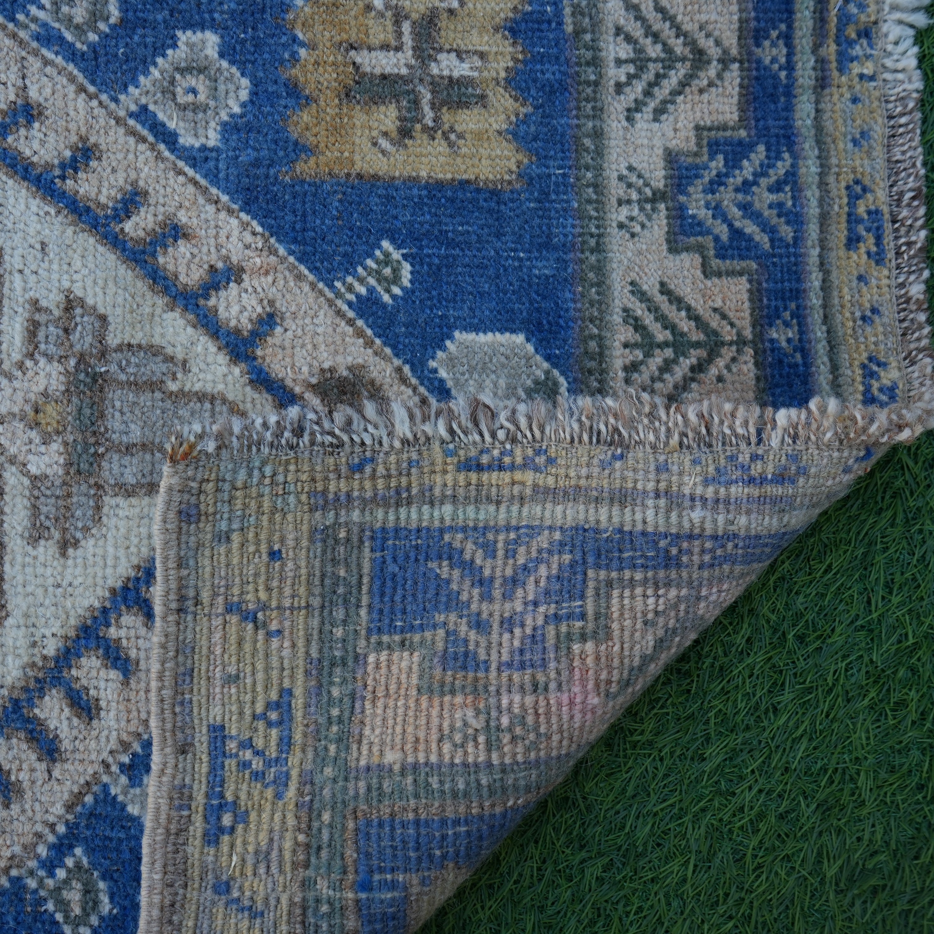 Evy - Small Turkish Rug