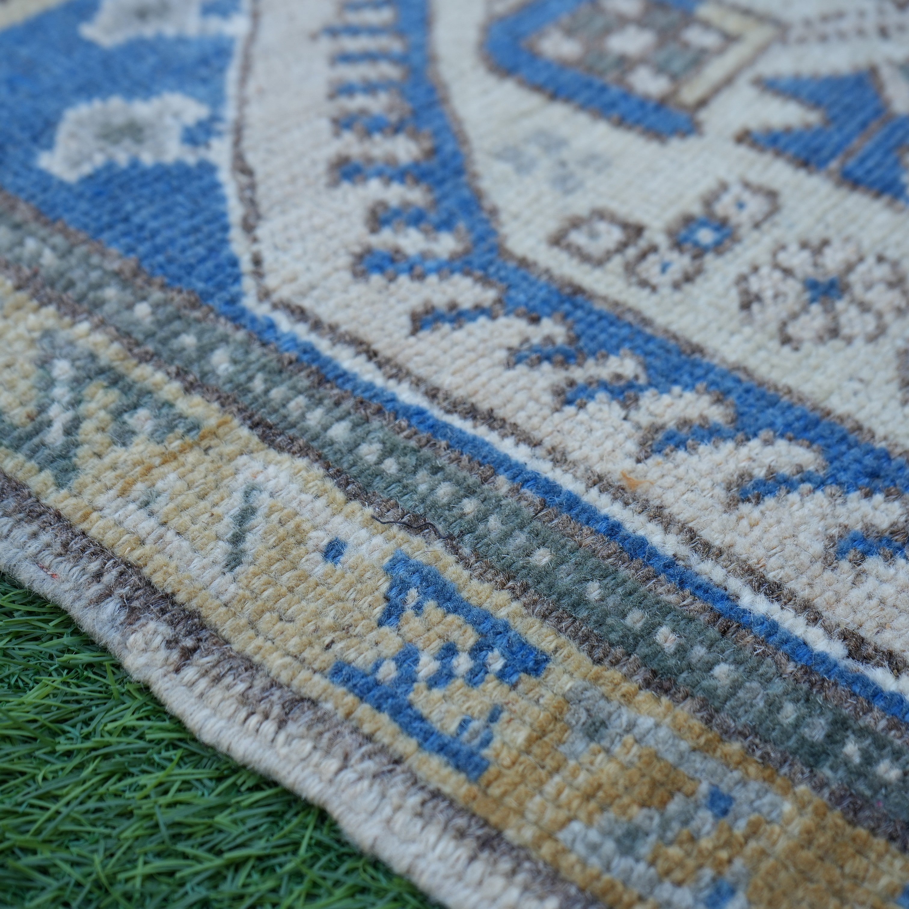 Evy - Small Turkish Rug