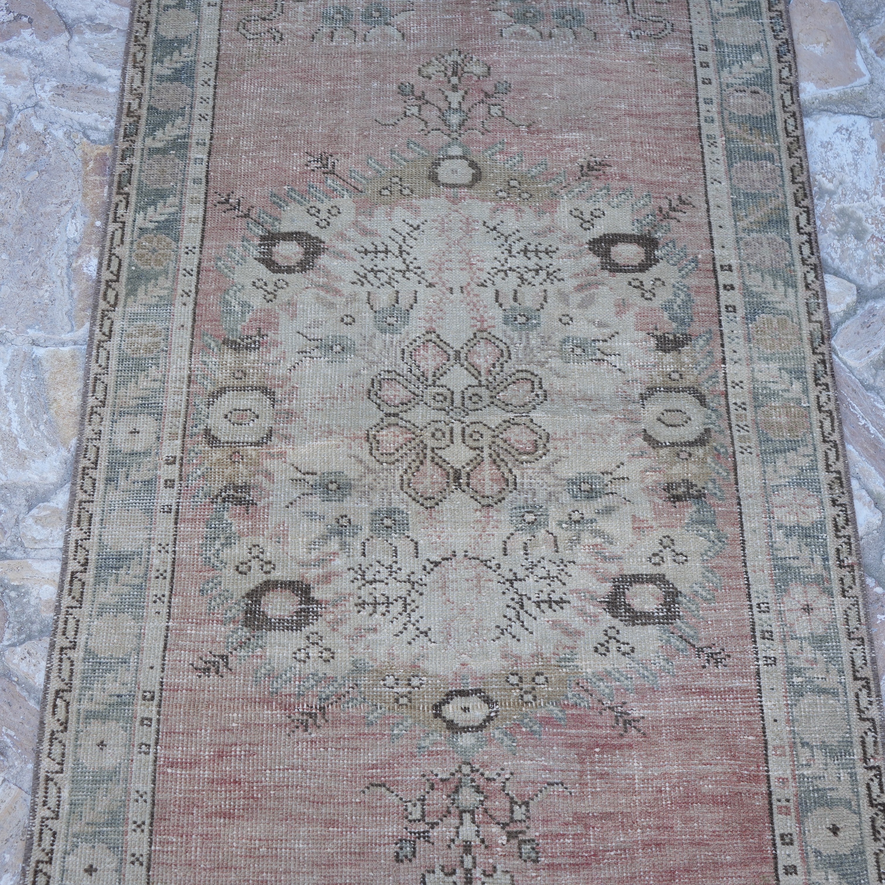 Gaye -Vintage Turkish Rug