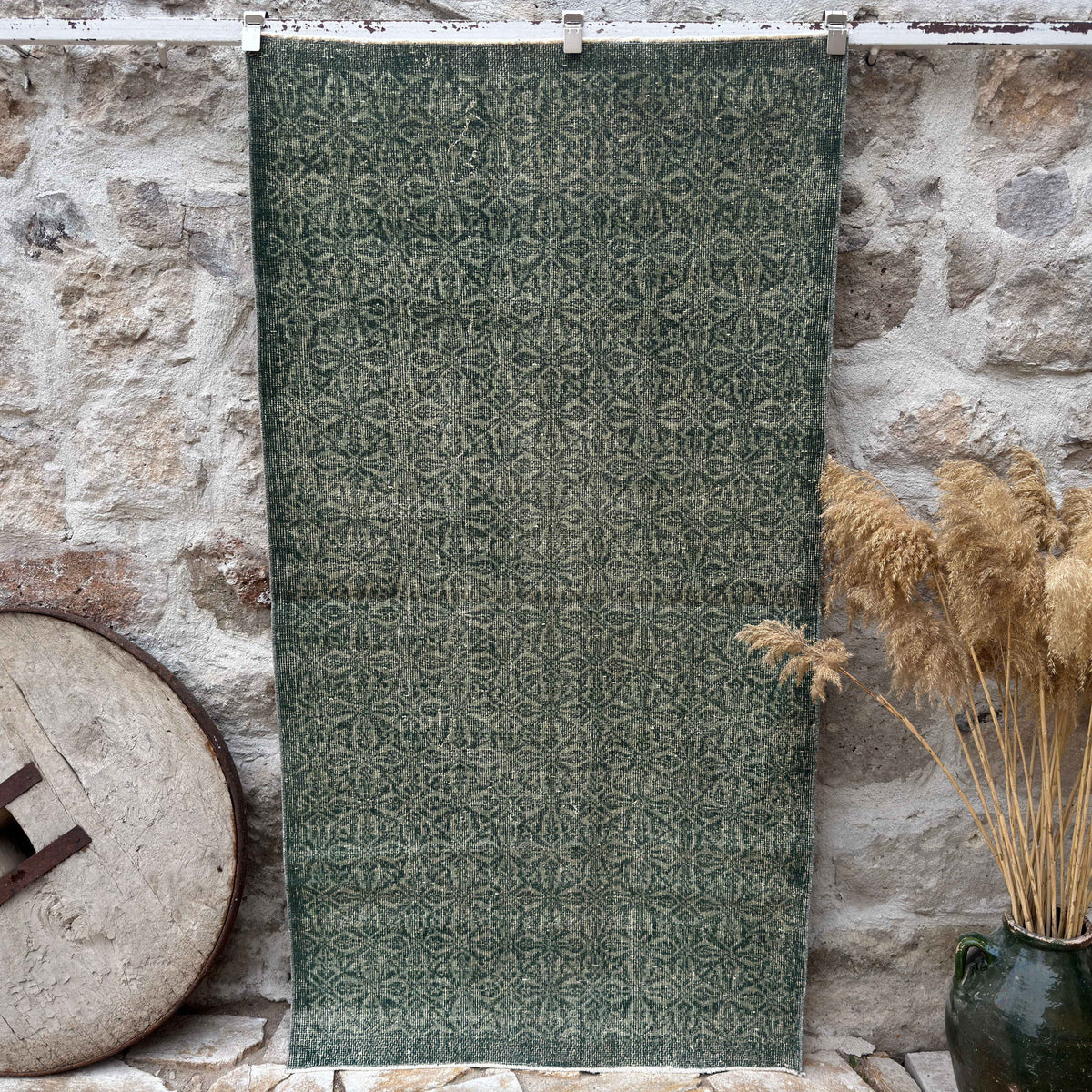 Green 4' x 7' geometric turkish rug with floral design, handmade in Turkey – Leonora.