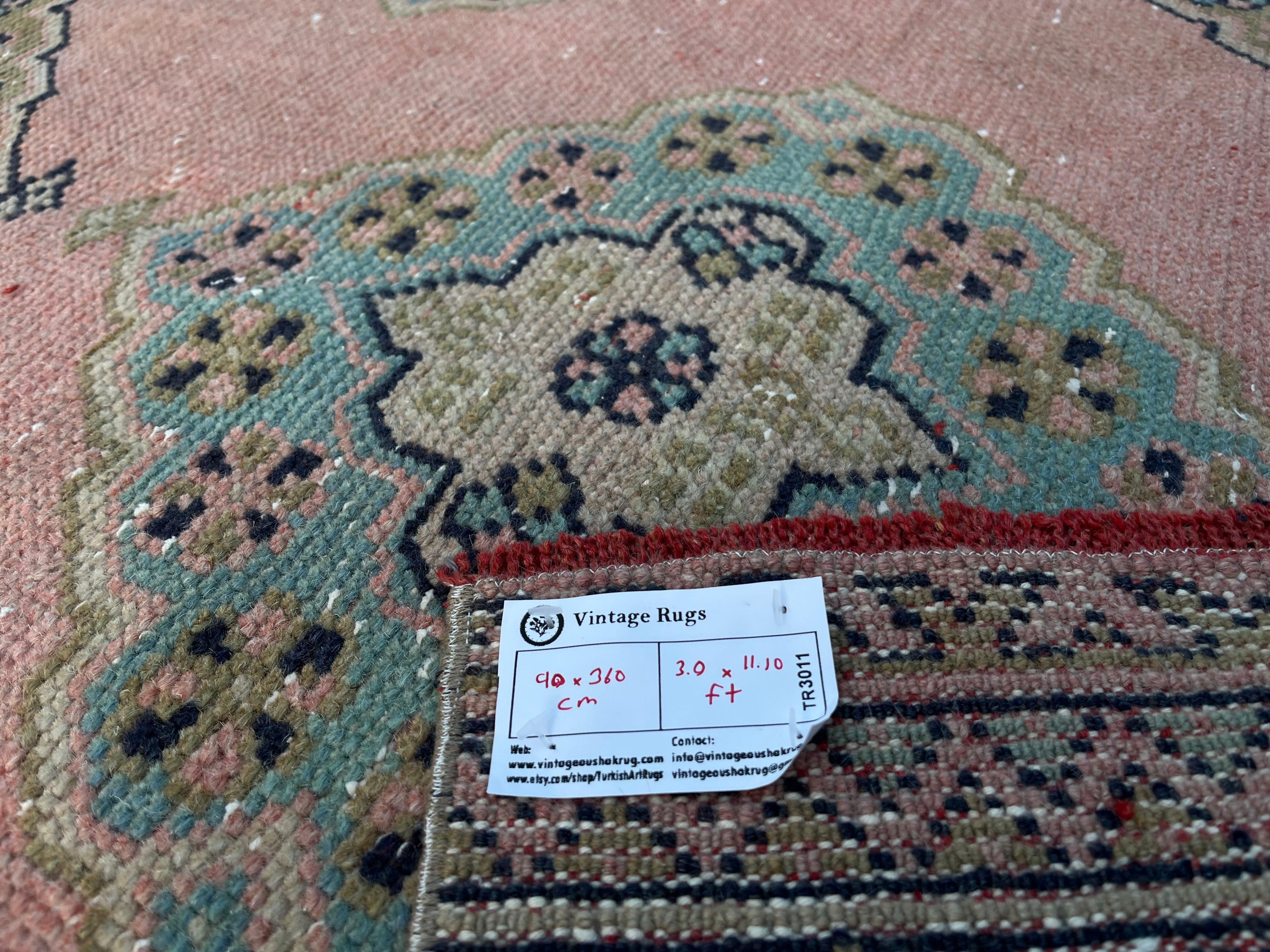 Graydon 3' x 11'10''