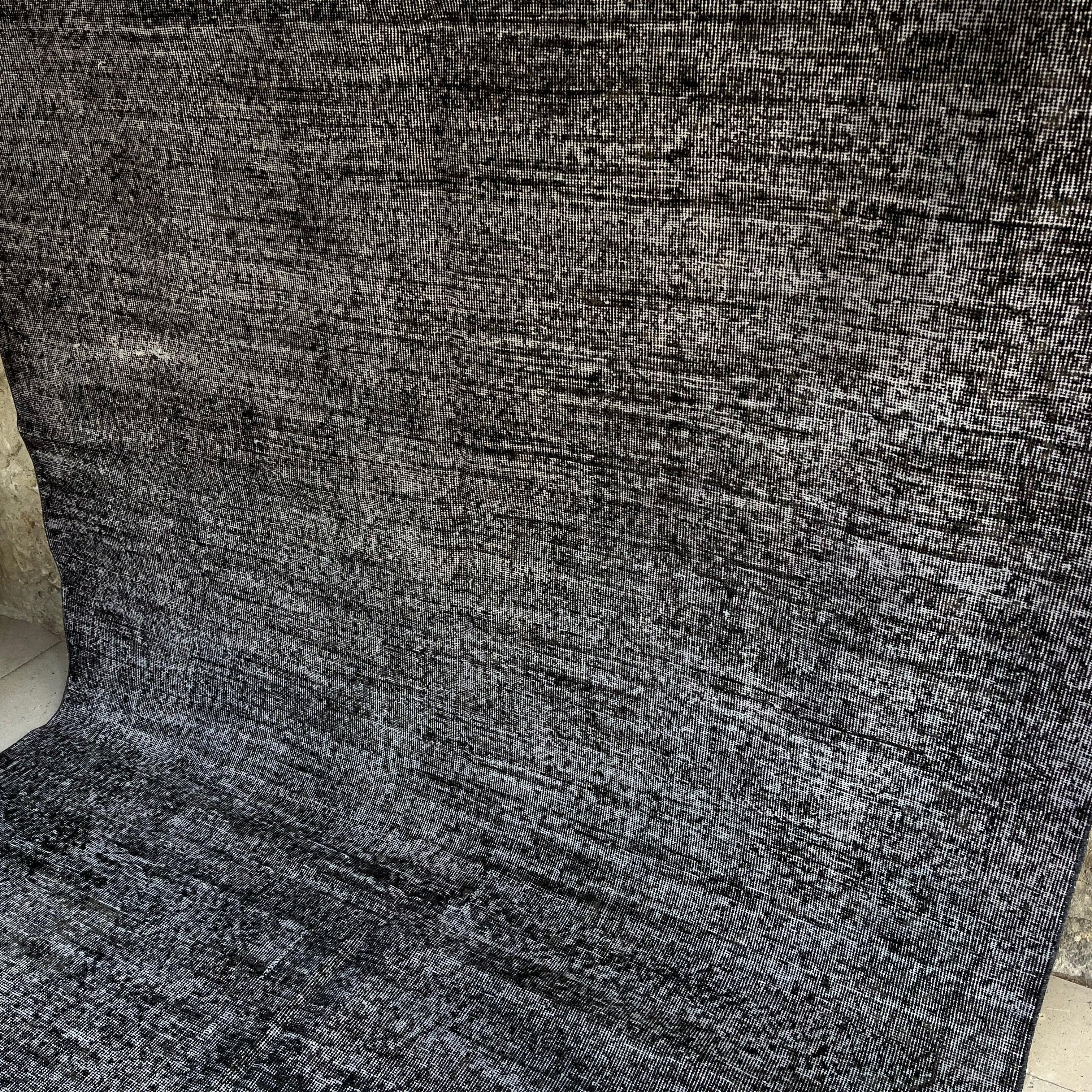 Grover 6'4'' x 9'5''