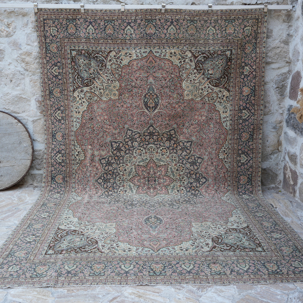 Pink 8' x 13' hand-knotted persian rug with medallion design, handmade in Persian – Norry.
