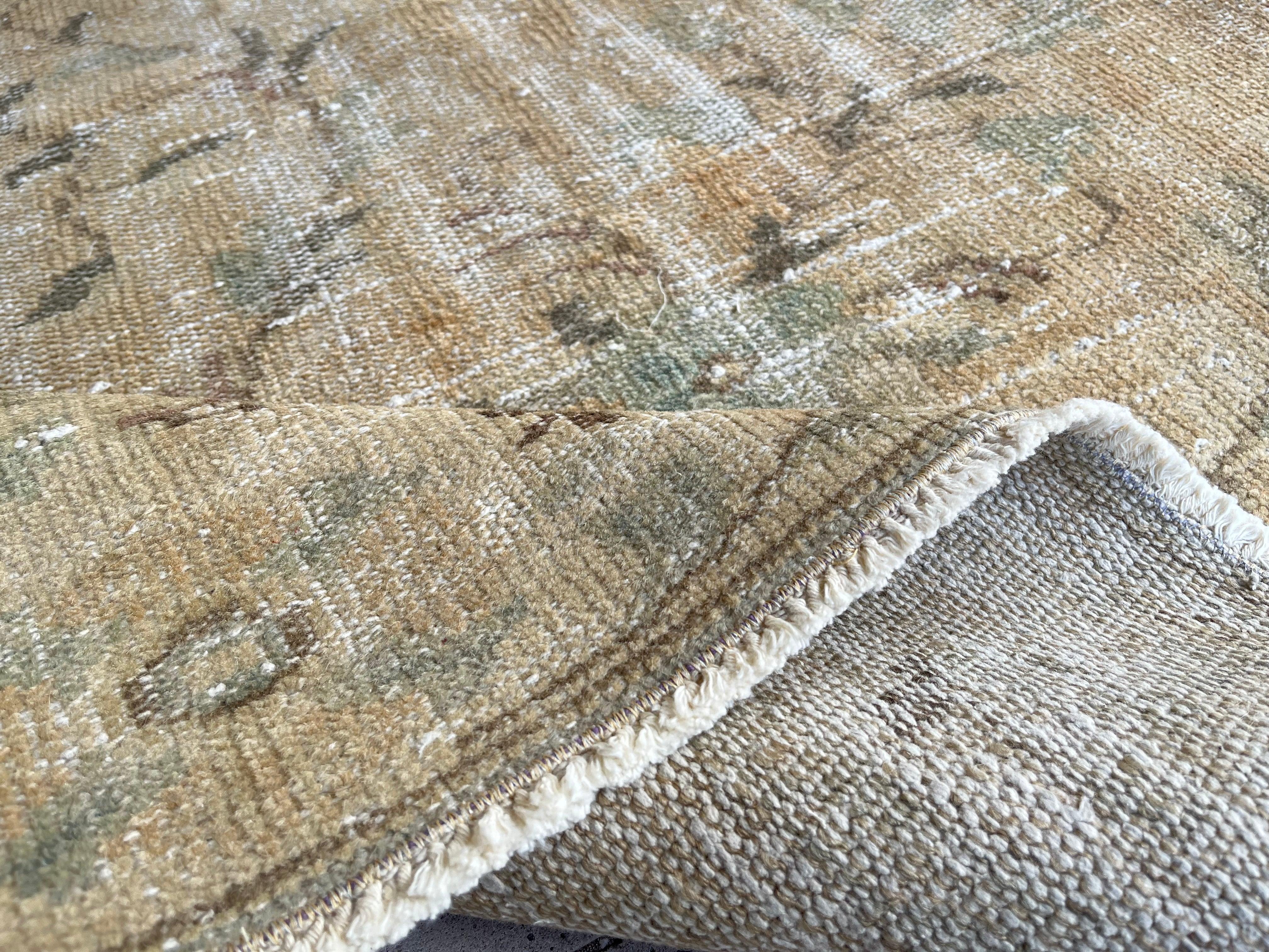 Howard 6'6'' x 10'3''