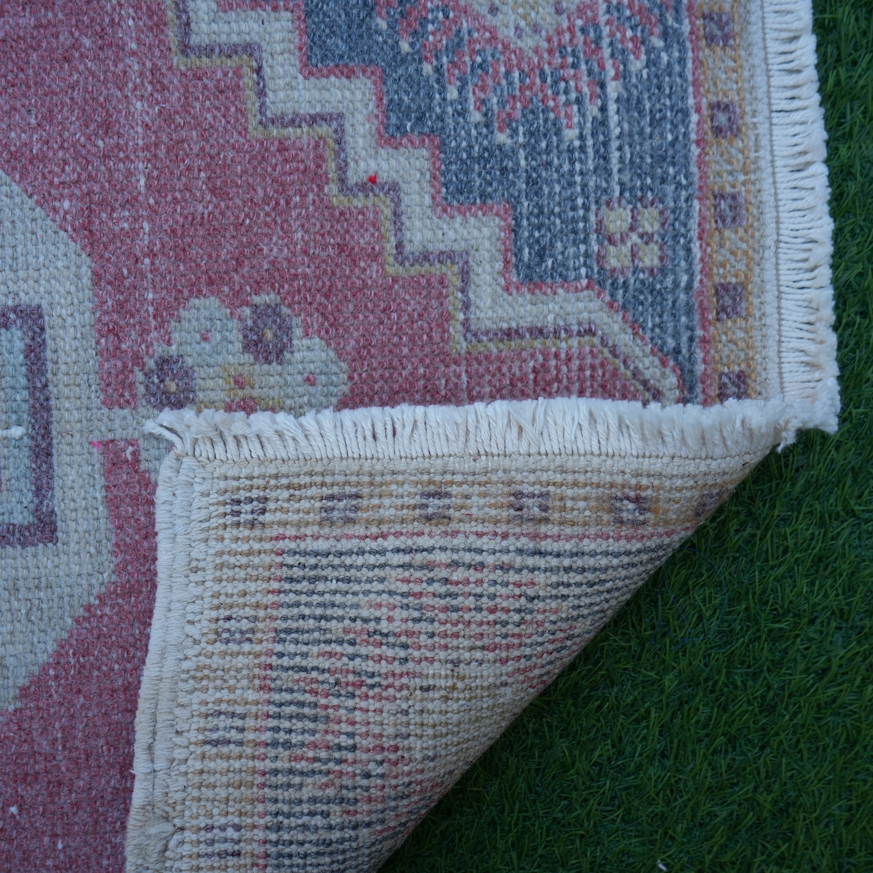 Huda - Mini Vintage Rug