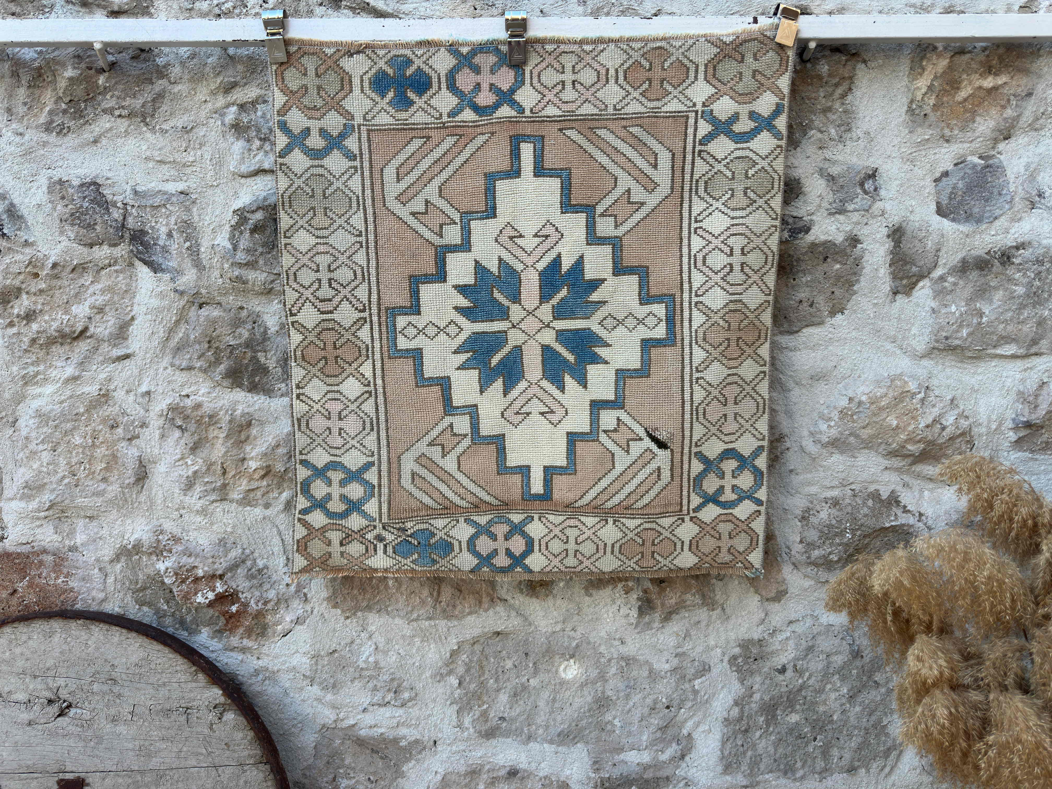 Idris 3' x 3'3''