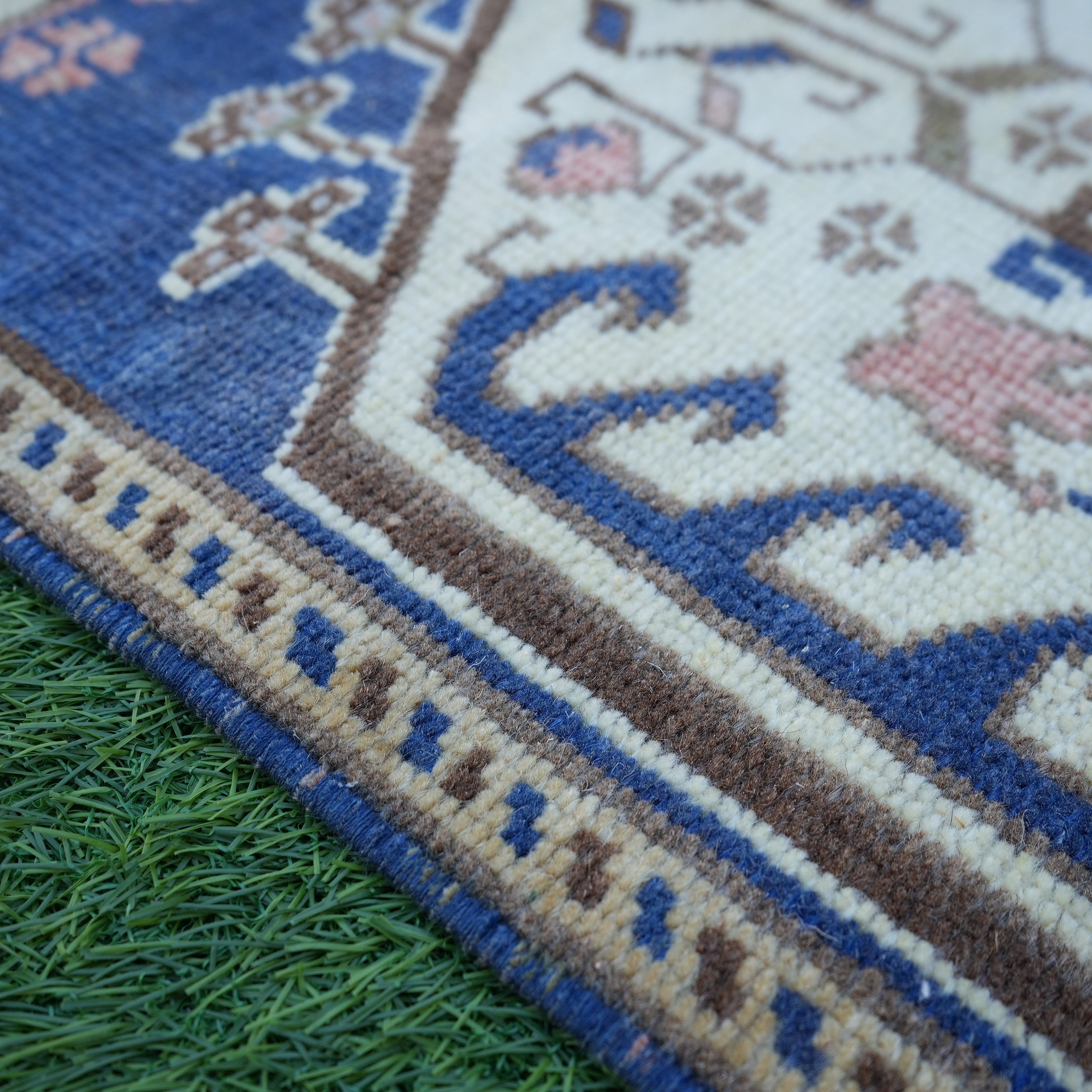 Ignacy - Authentic Turkish Rug