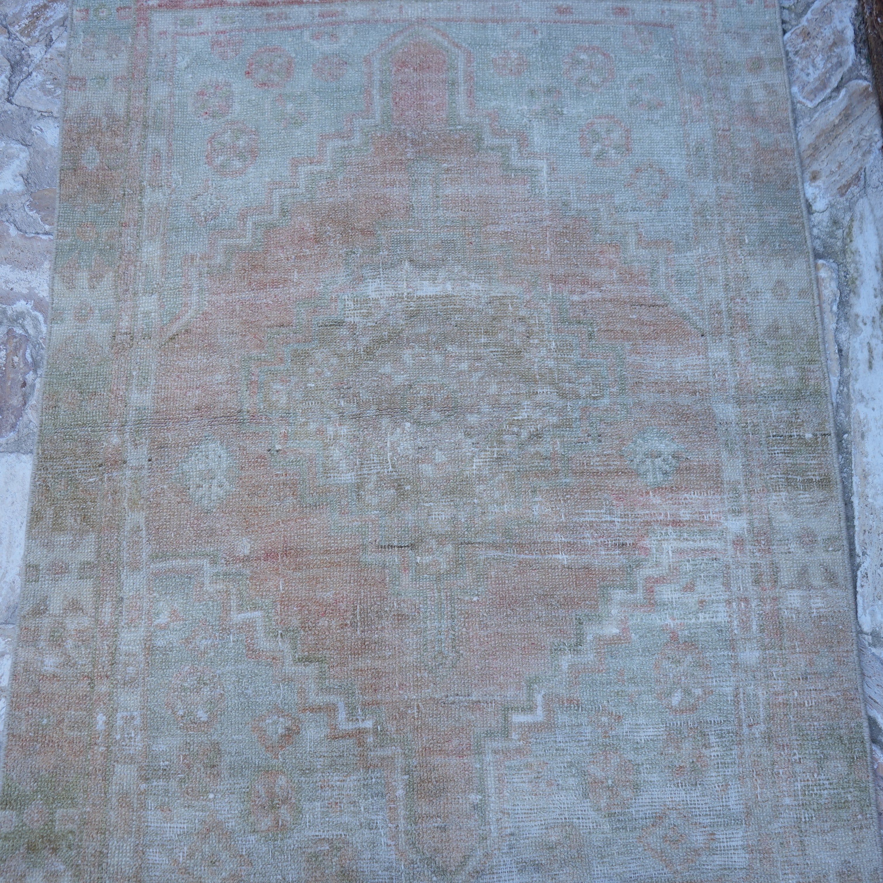 Jenn - Vintage Neutral Rug