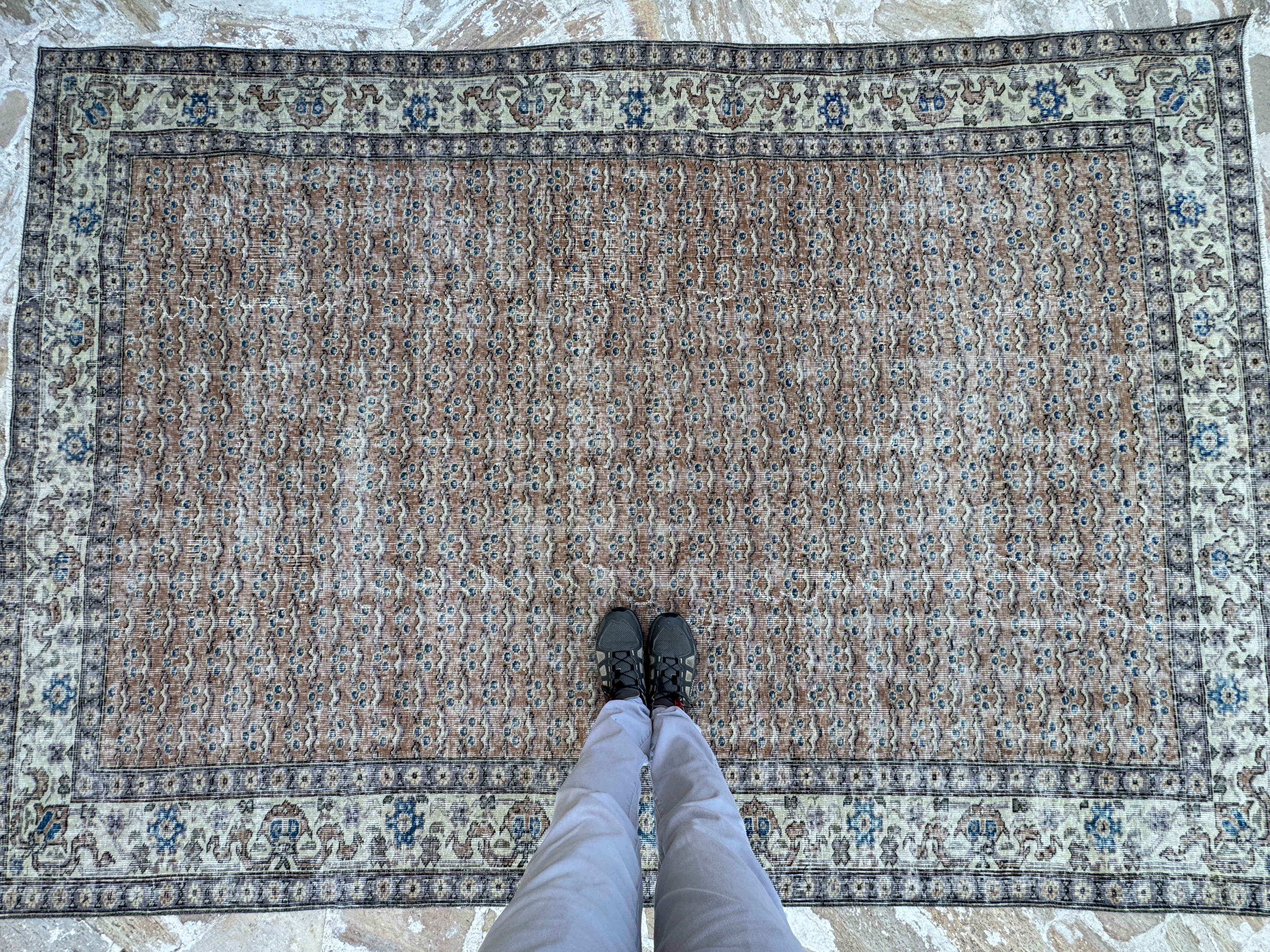 Joell 6’7” x 9’5”