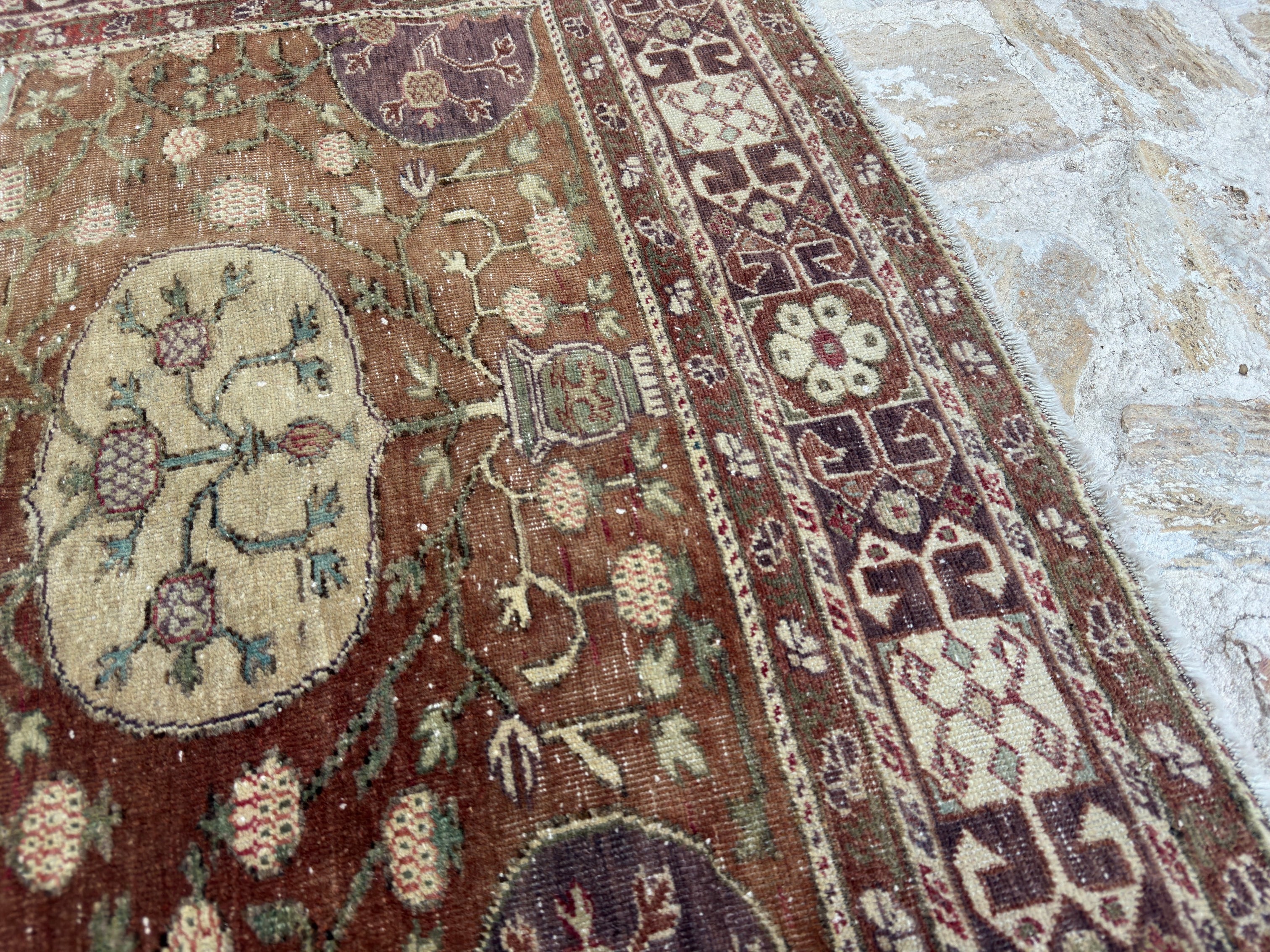 Karine 4’ x 5’7”