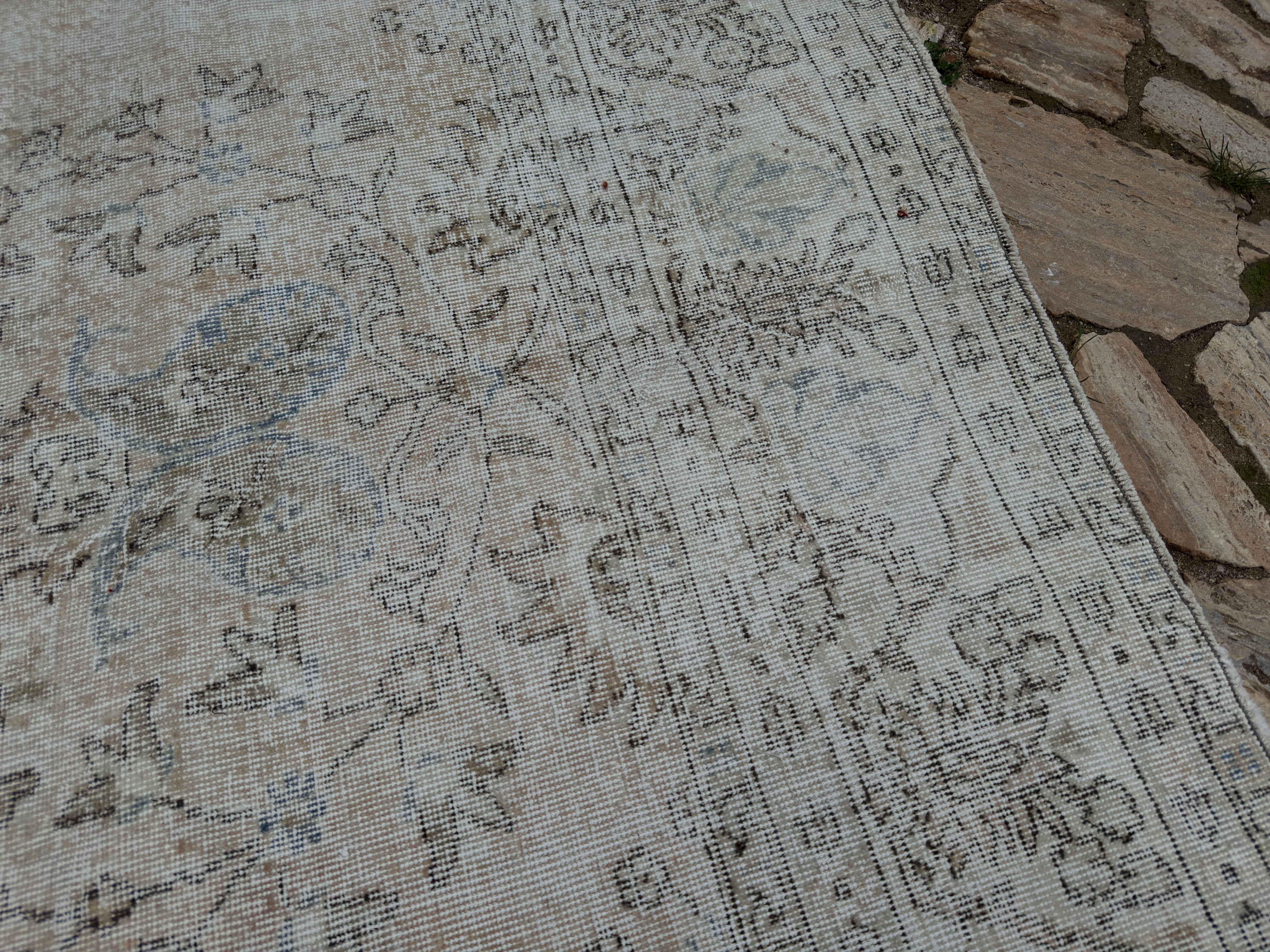 Kellen 8'10" x 12'6"