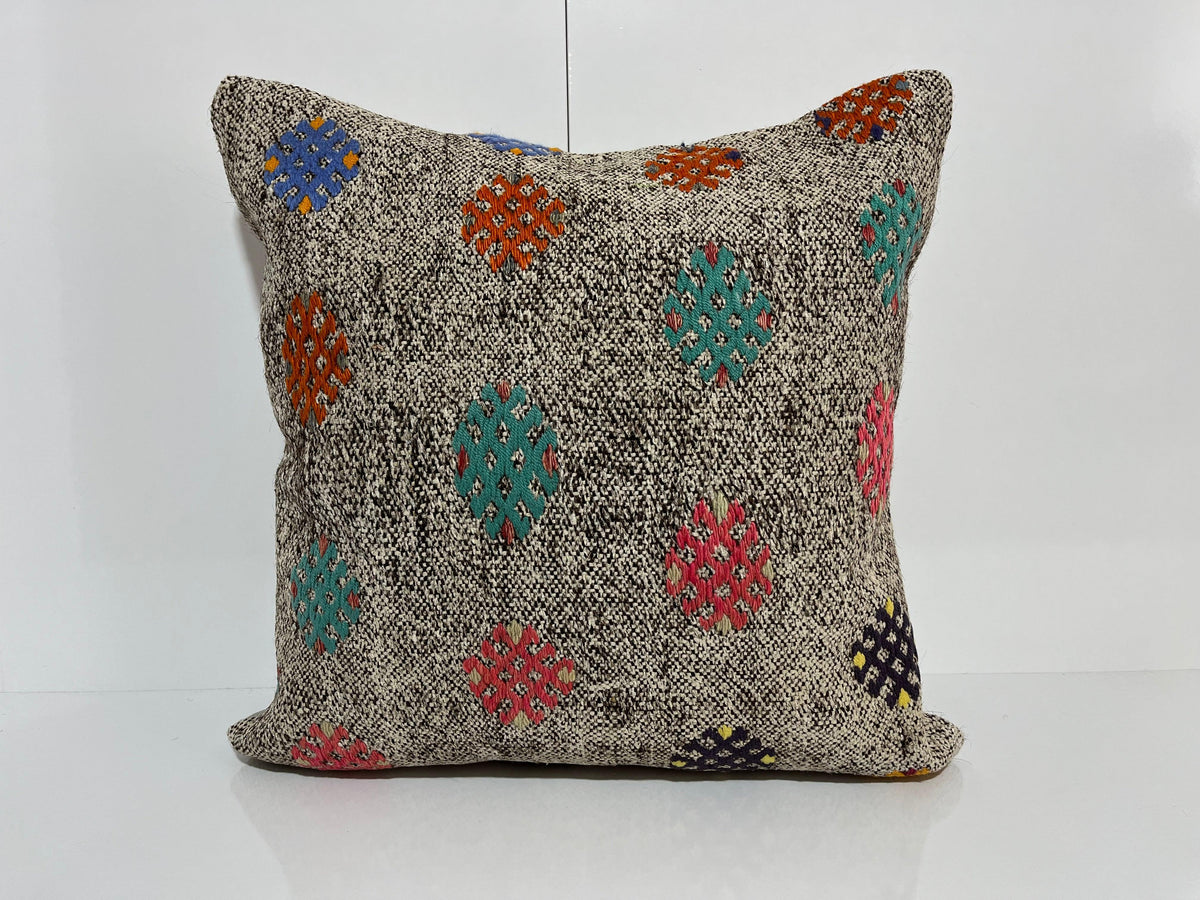 Gray kilim pillow with traditional design, handmade in Turkey – EE00124.