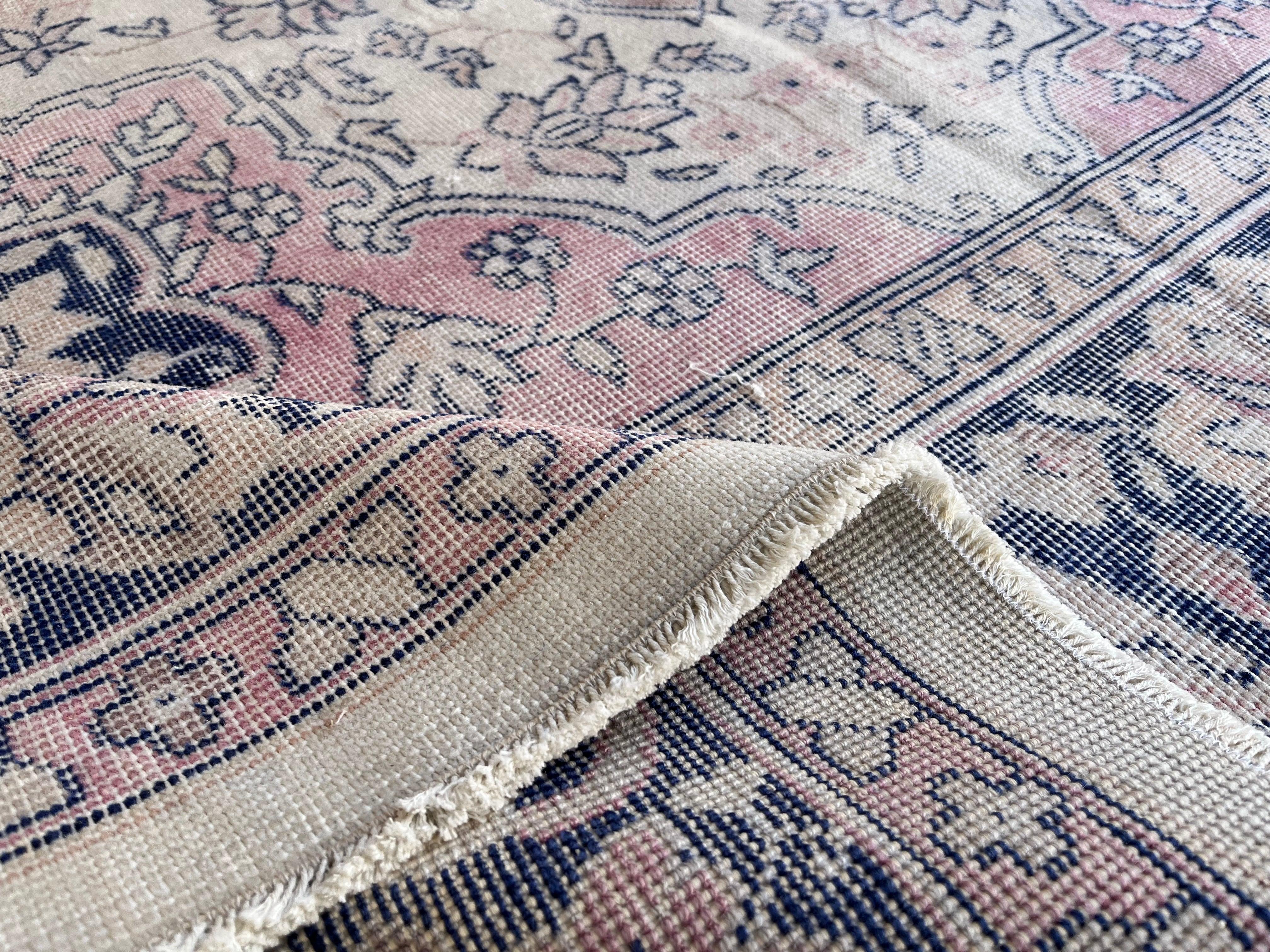 Lenora 6'1'' x 9'8''