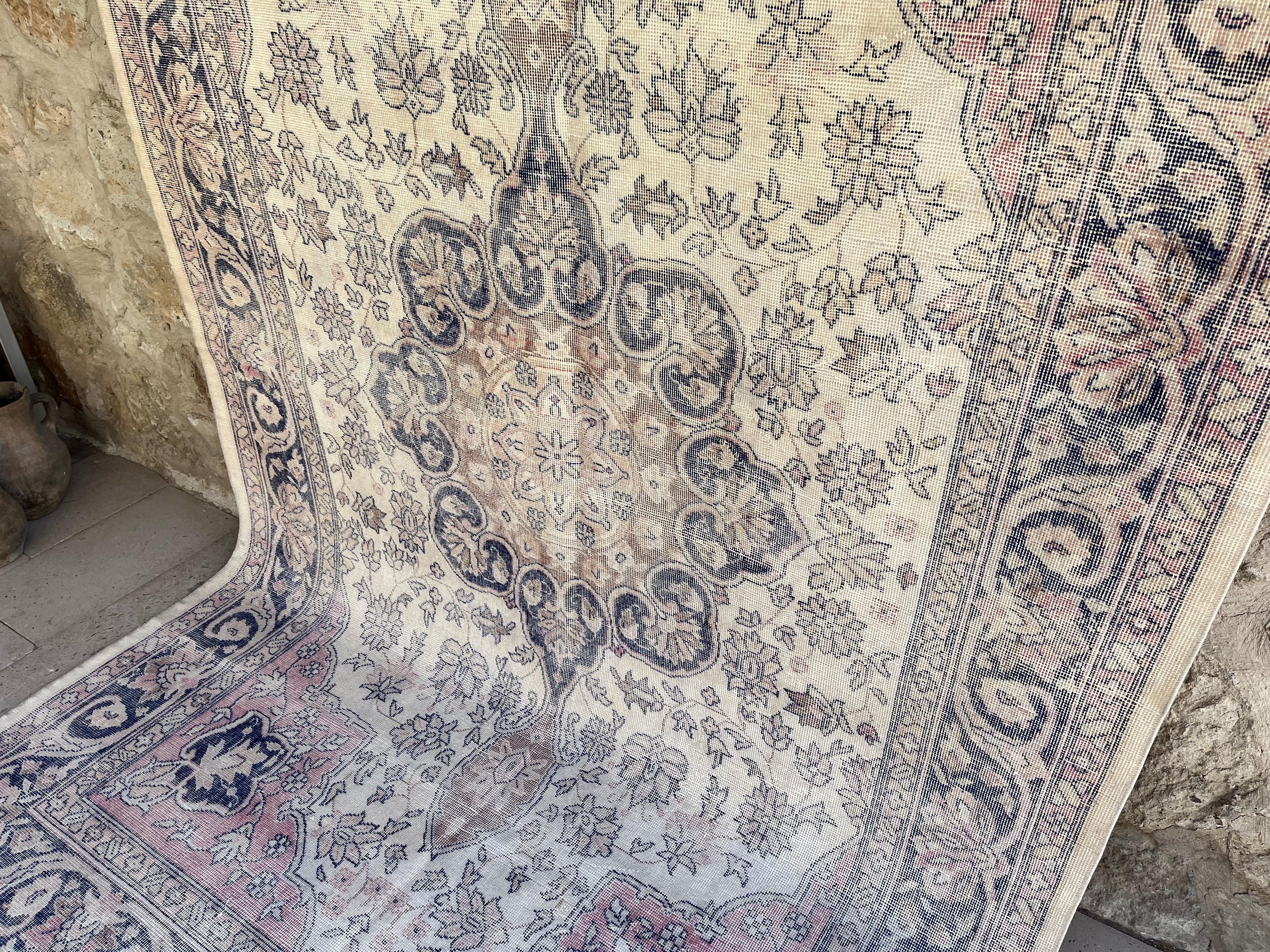 Lenora 6'1'' x 9'8''