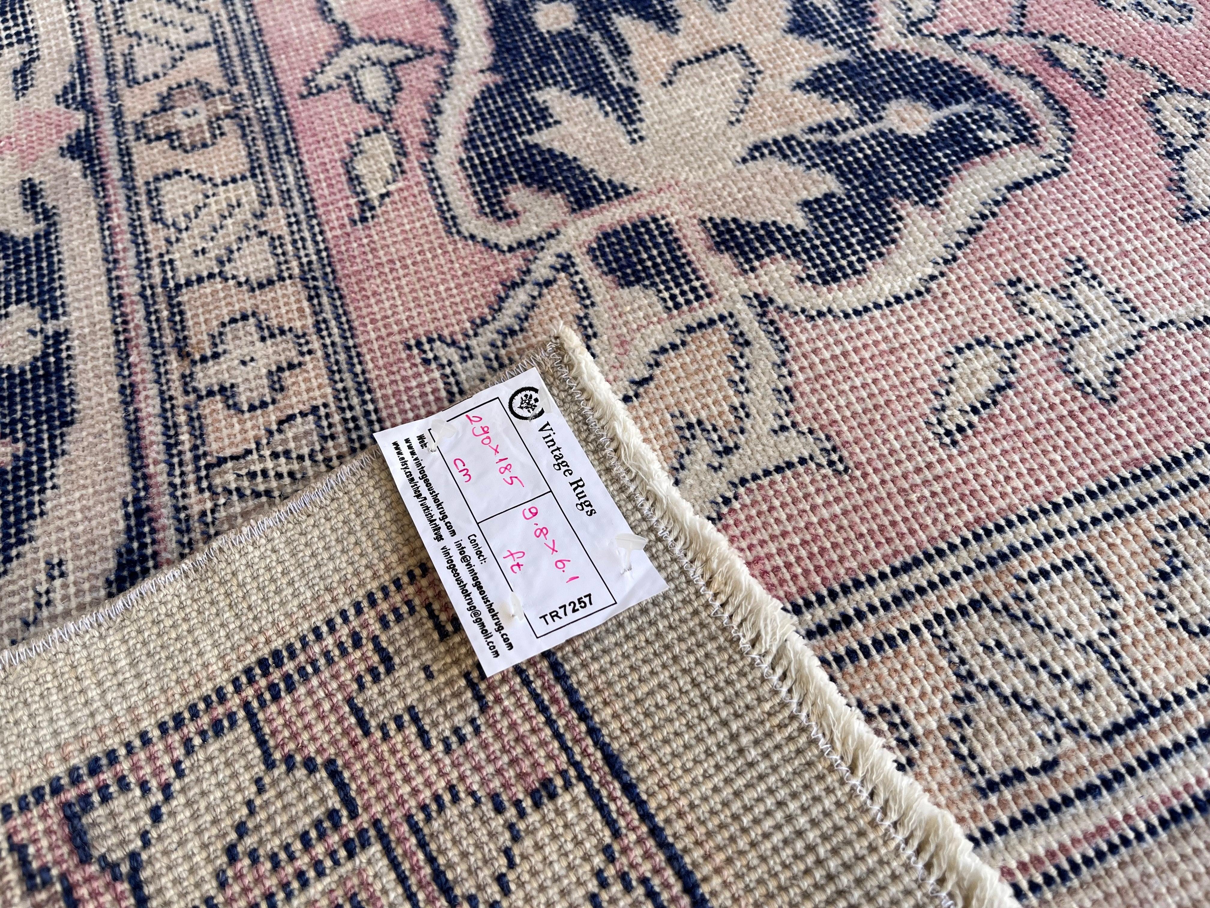 Lenora 6'1'' x 9'8''