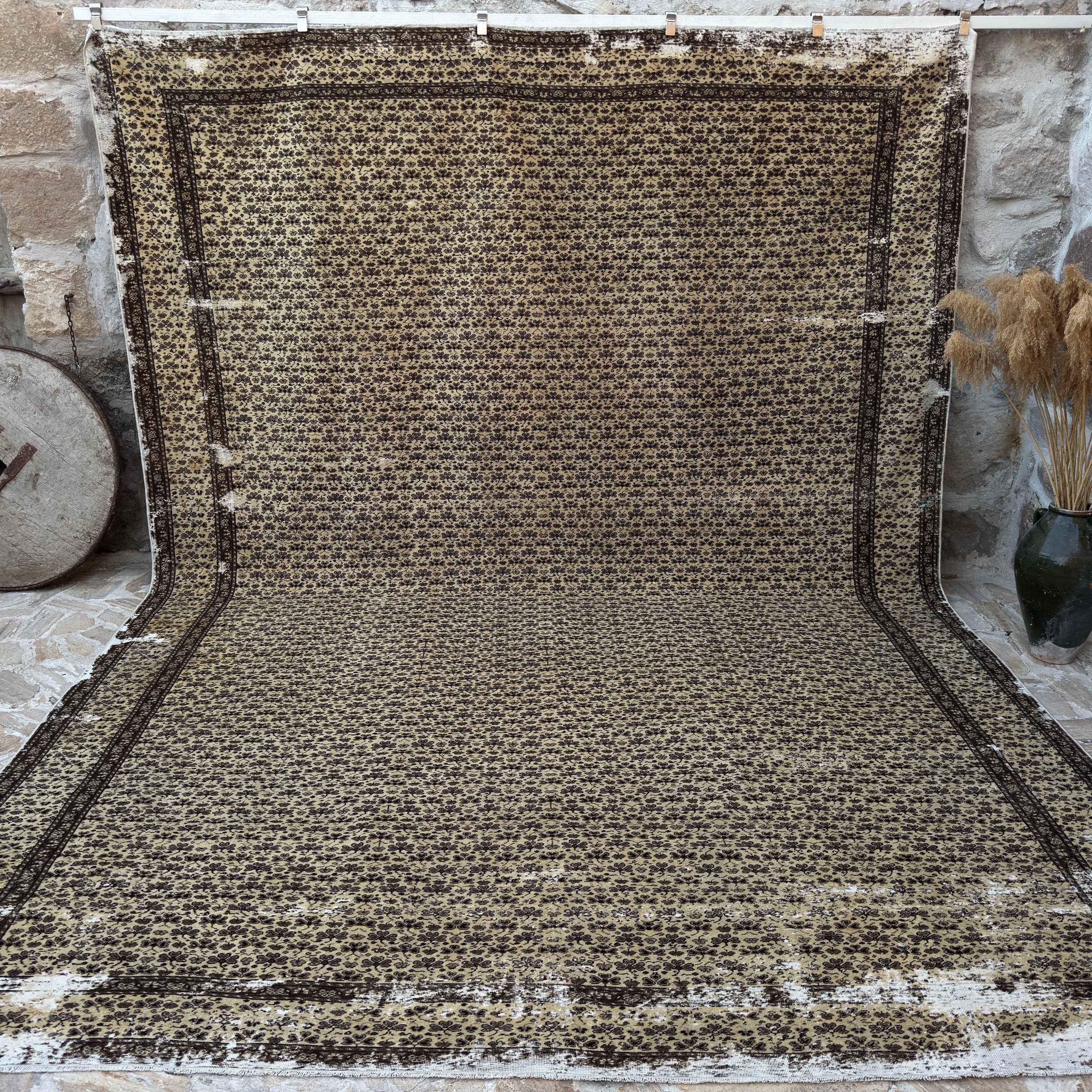 Madelin 10’3” x 14’3”