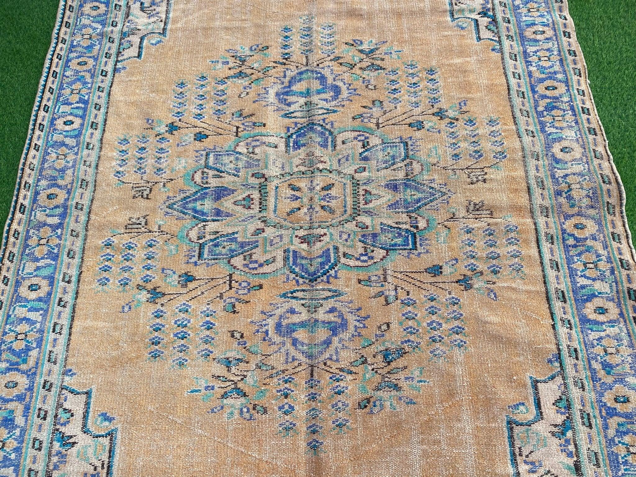 Marlowe 6'3'' x 9'6''