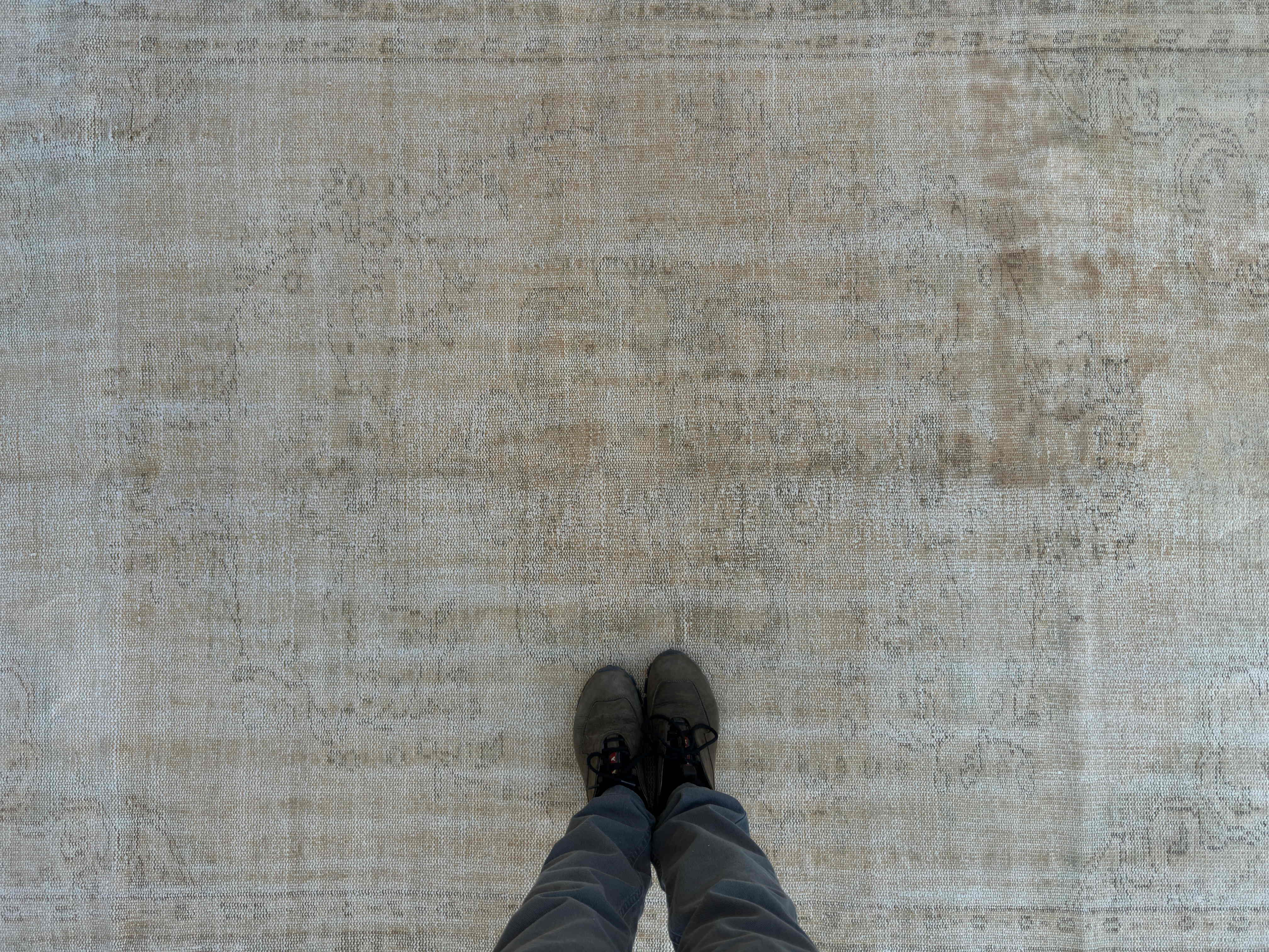 Matthias 6' x 8'10''