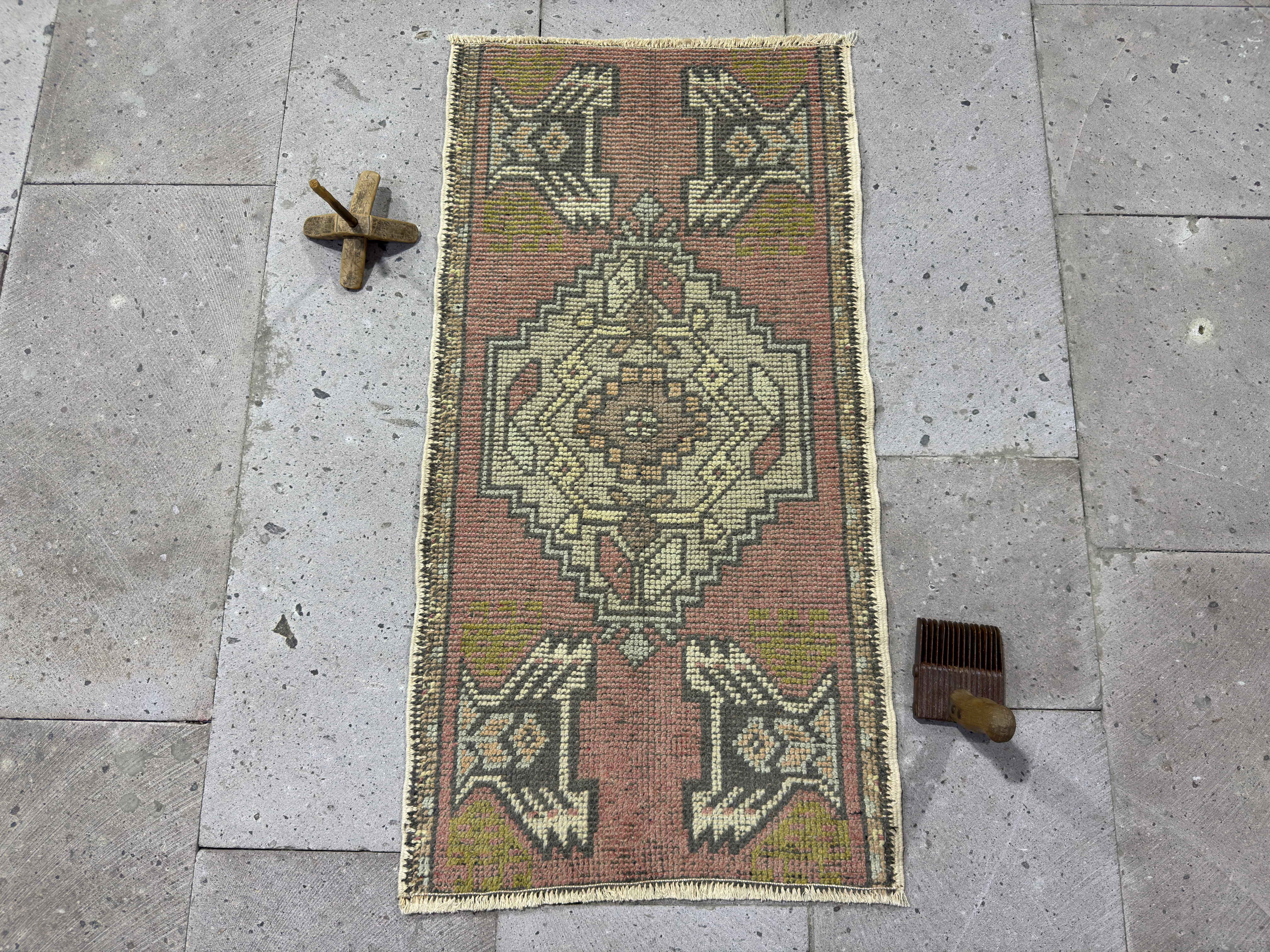 Matti 1’7” x 3’1”