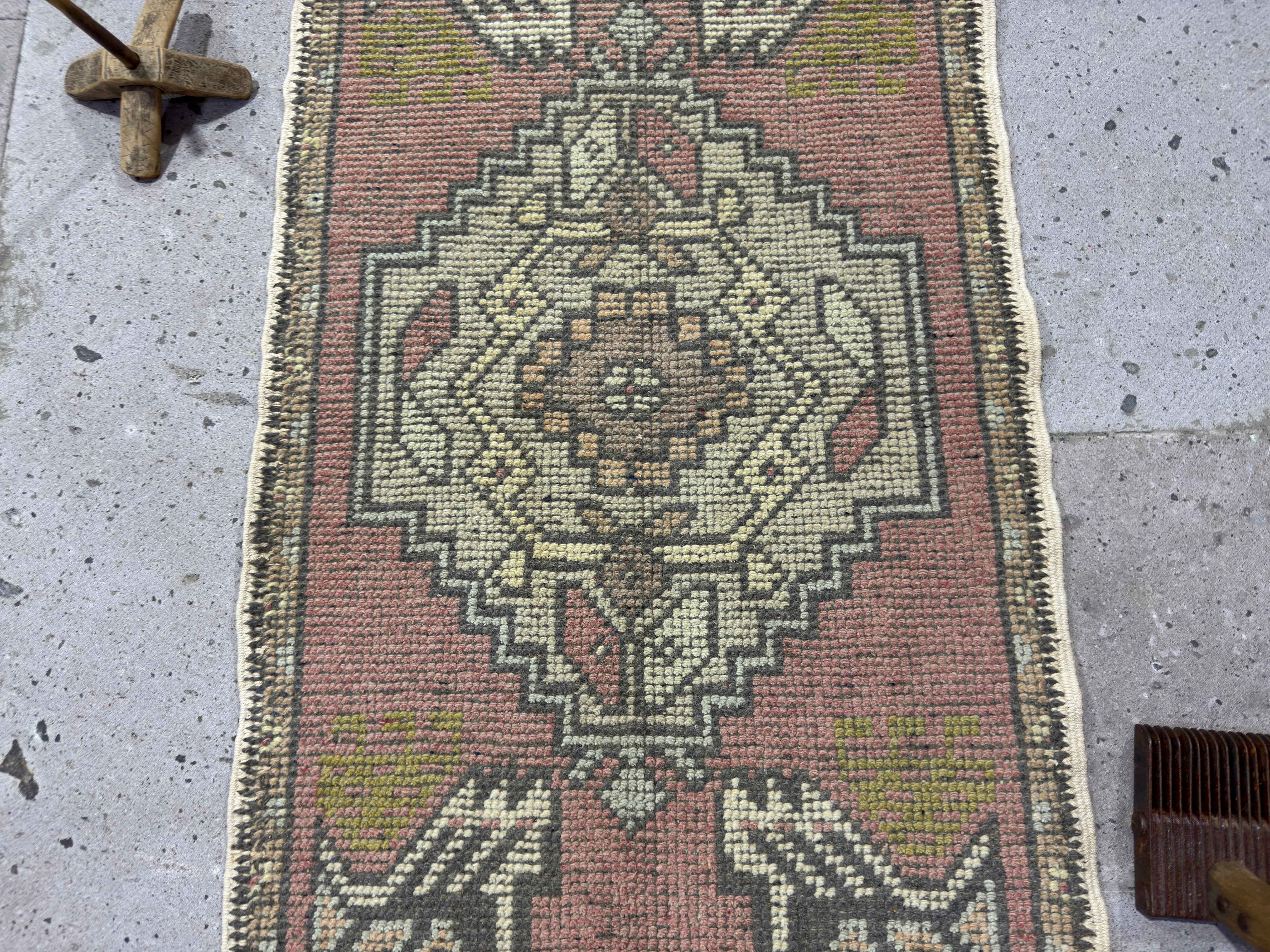 Matti 1’7” x 3’1”