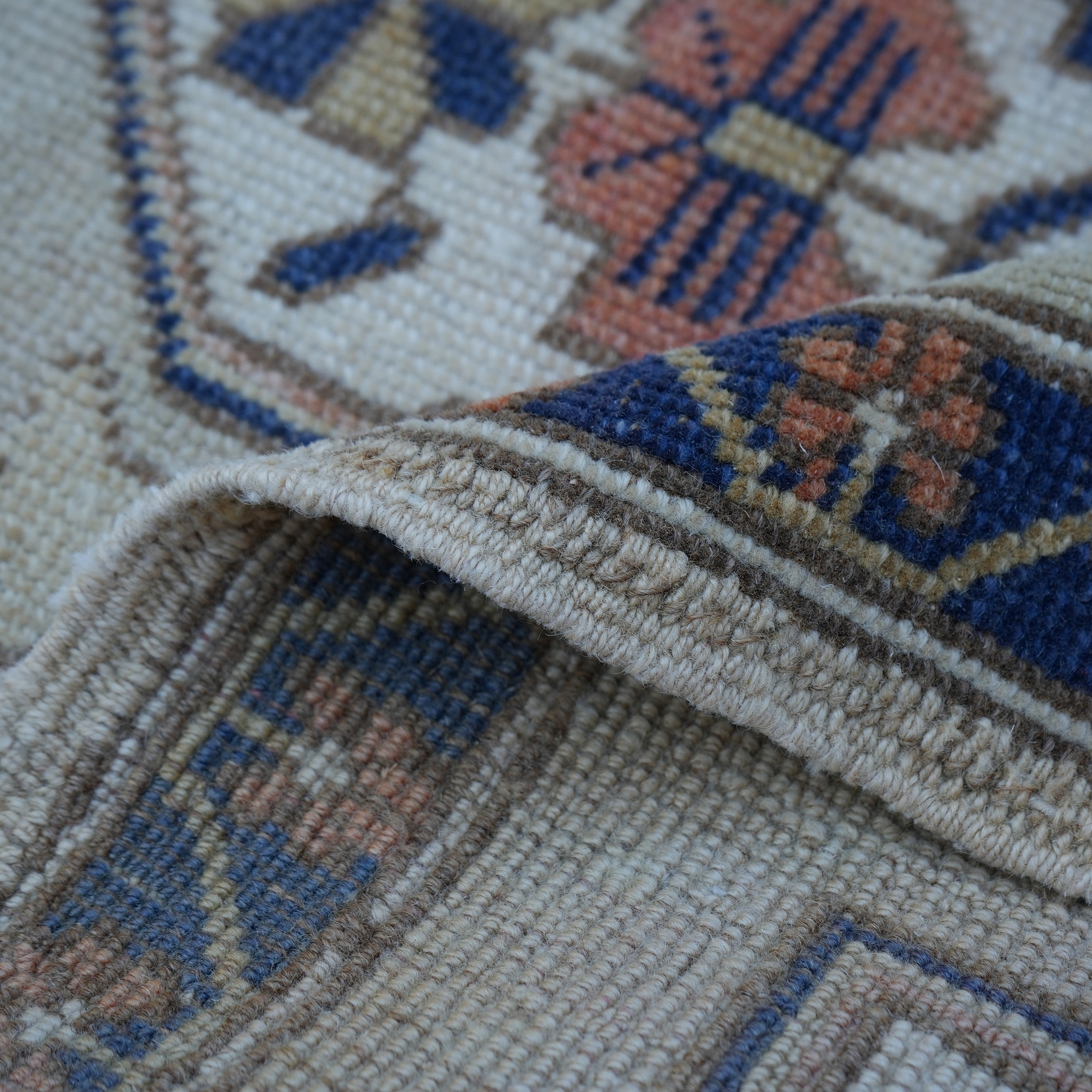 Maud - Sqaure Turkish Rug