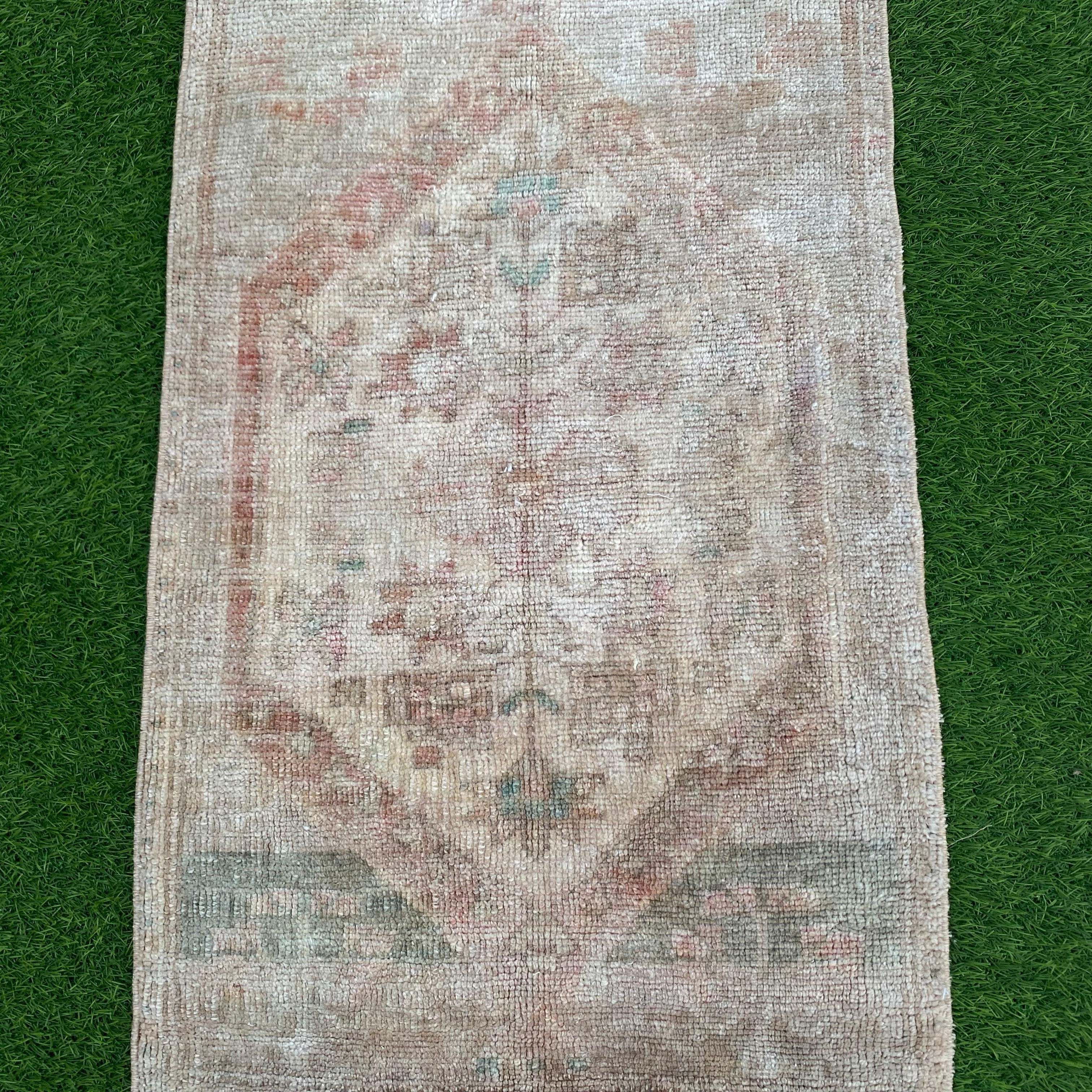 Meadows 1'6'' x 3'5''