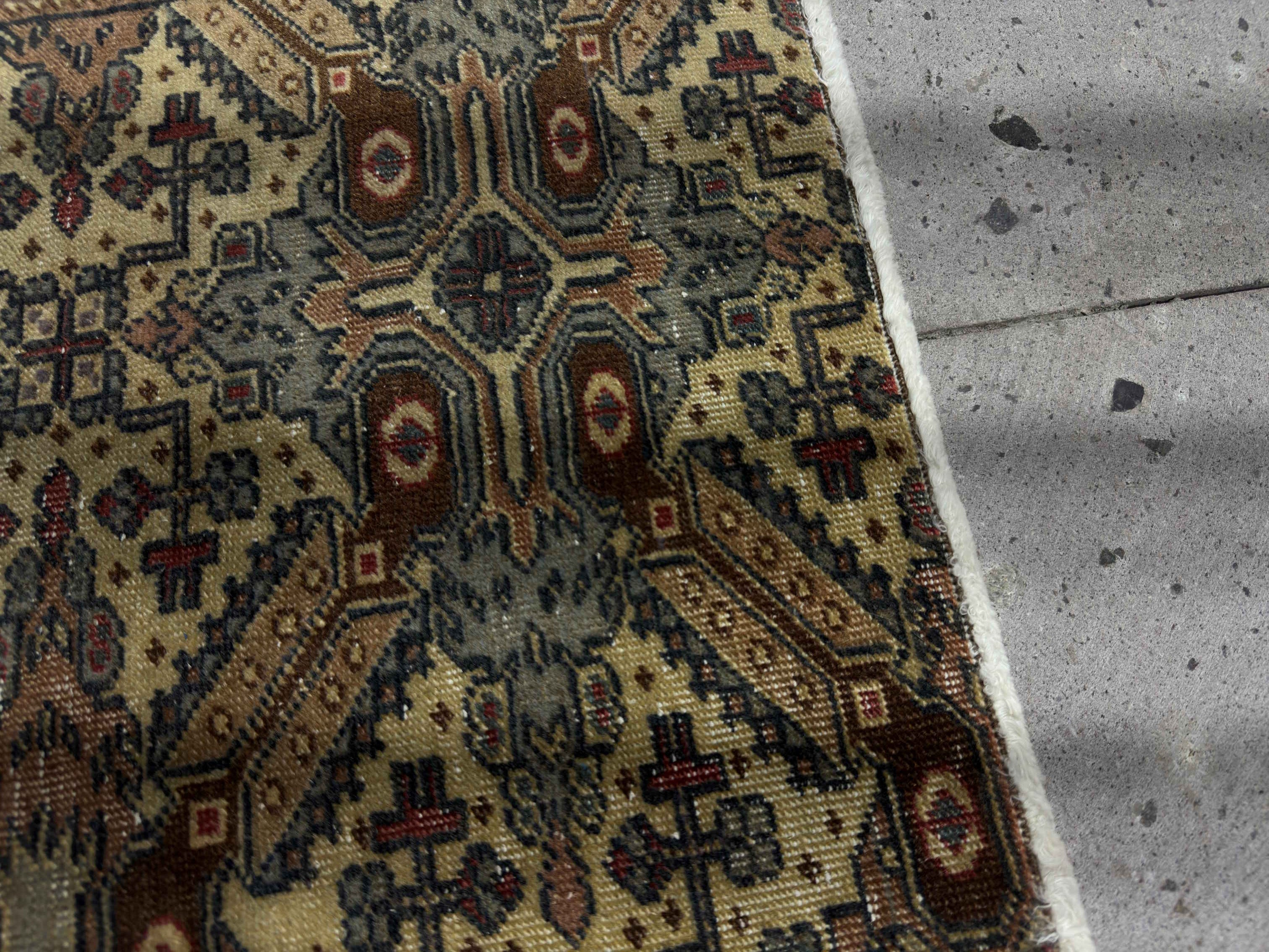 Merl 1’5” x 3’