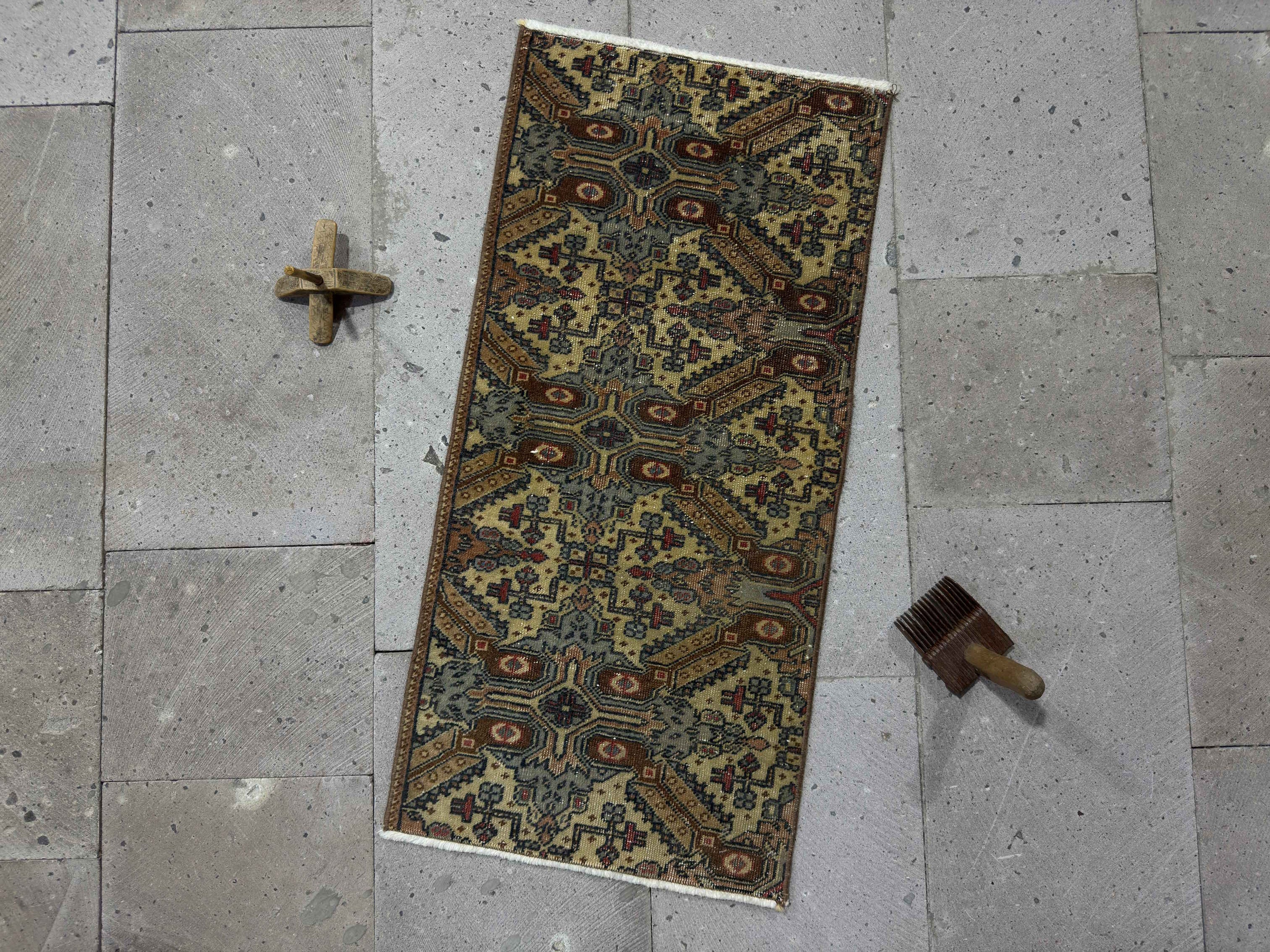 Merl 1’5” x 3’