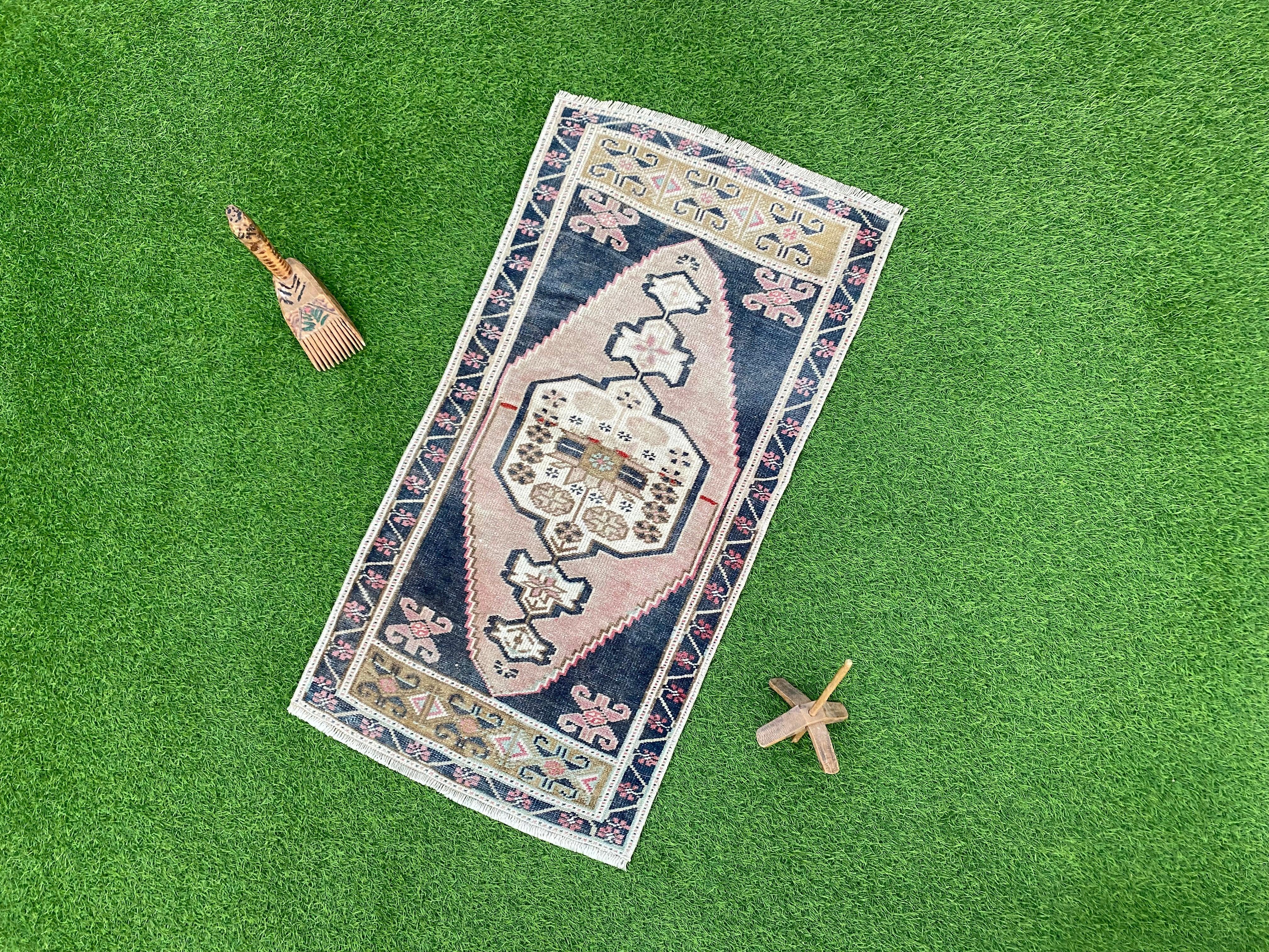 Oliwier 1'9'' x 3'5''